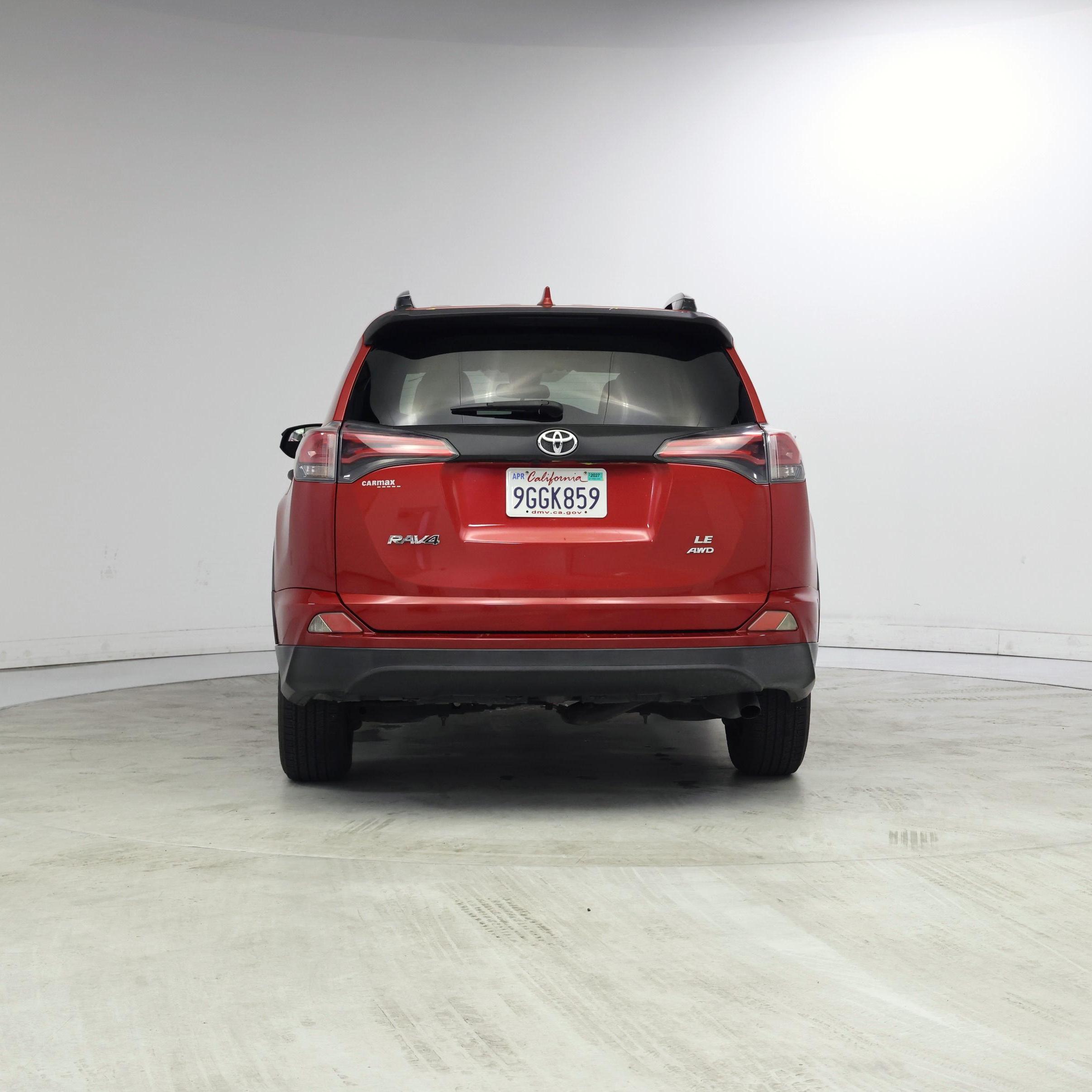 Thumbnail: 2017 Toyota RAV4 - 6