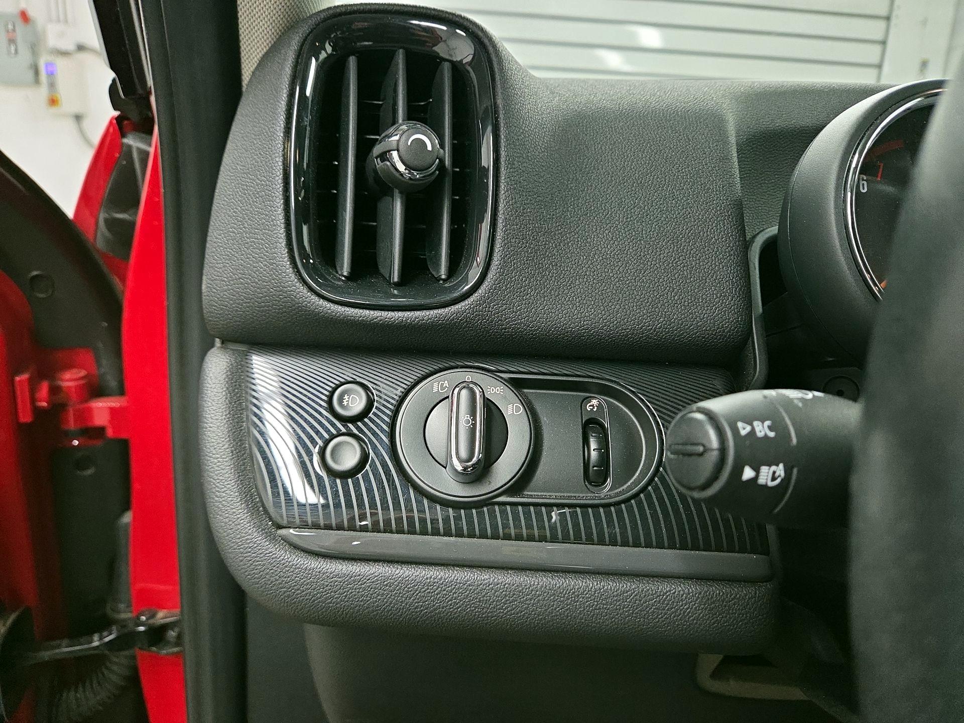 Thumbnail: 2019 MINI Cooper Countryman - 13