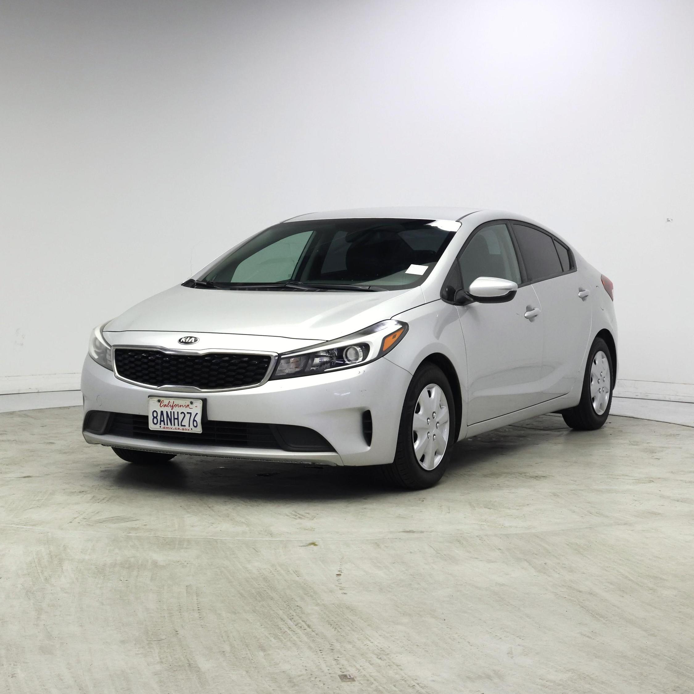 Thumbnail: 2017 Kia Forte - 4