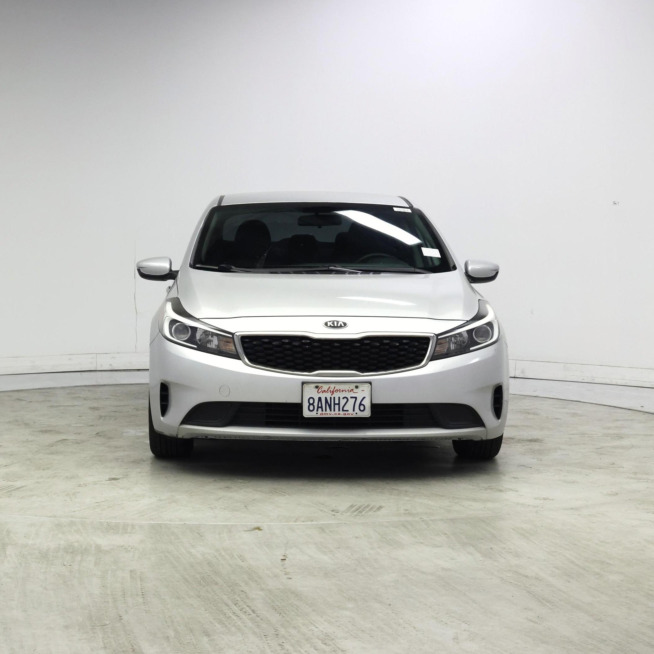 Thumbnail: 2017 Kia Forte - 5