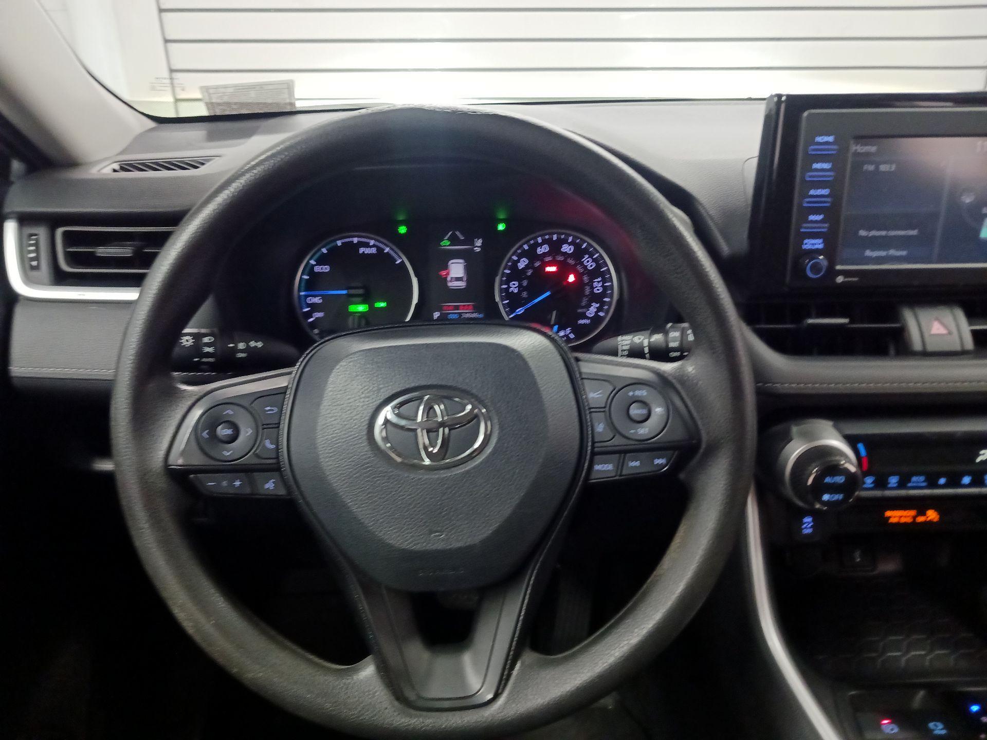 Thumbnail: 2021 Toyota RAV4 - 10