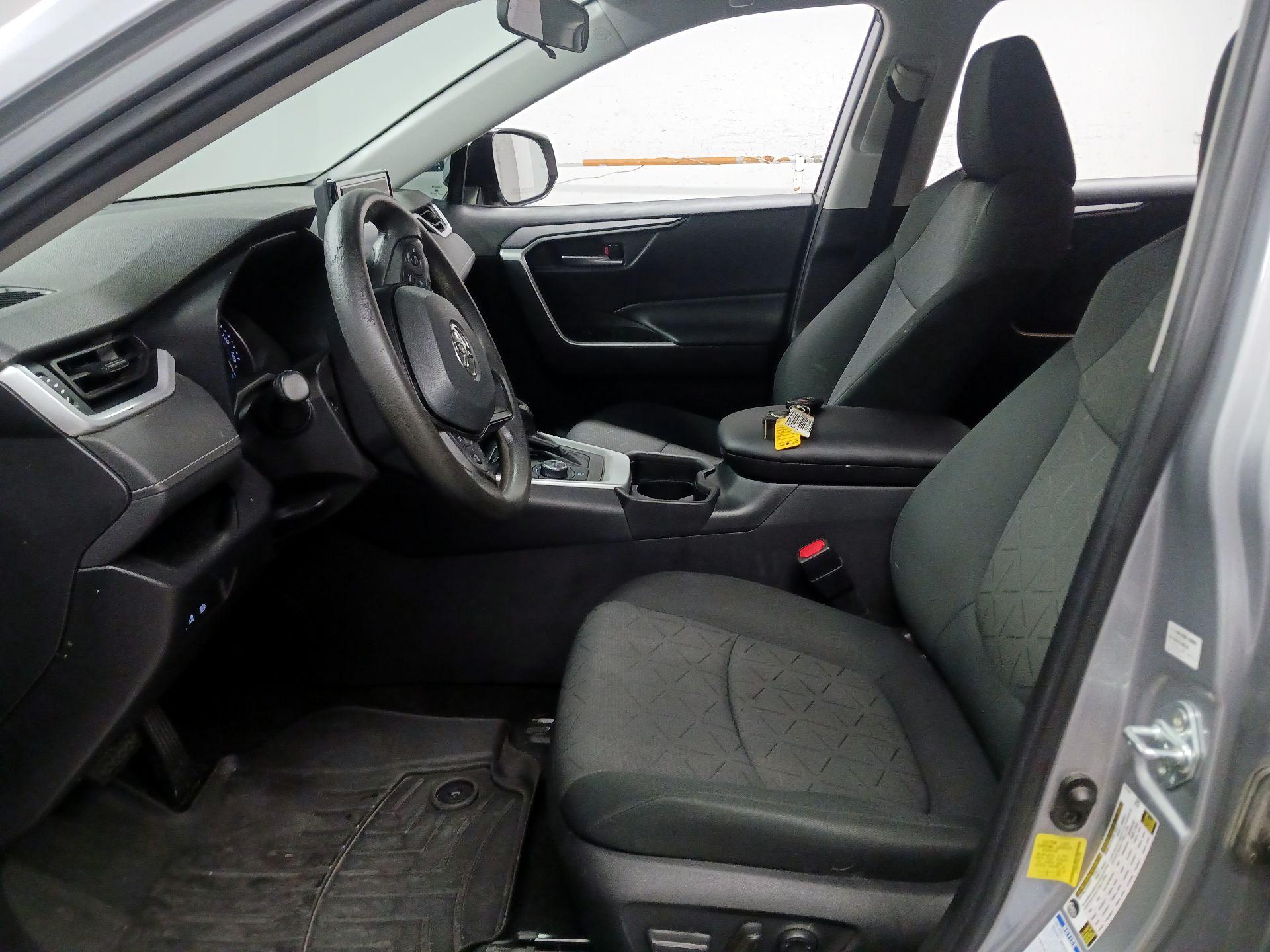 Thumbnail: 2021 Toyota RAV4 - 11