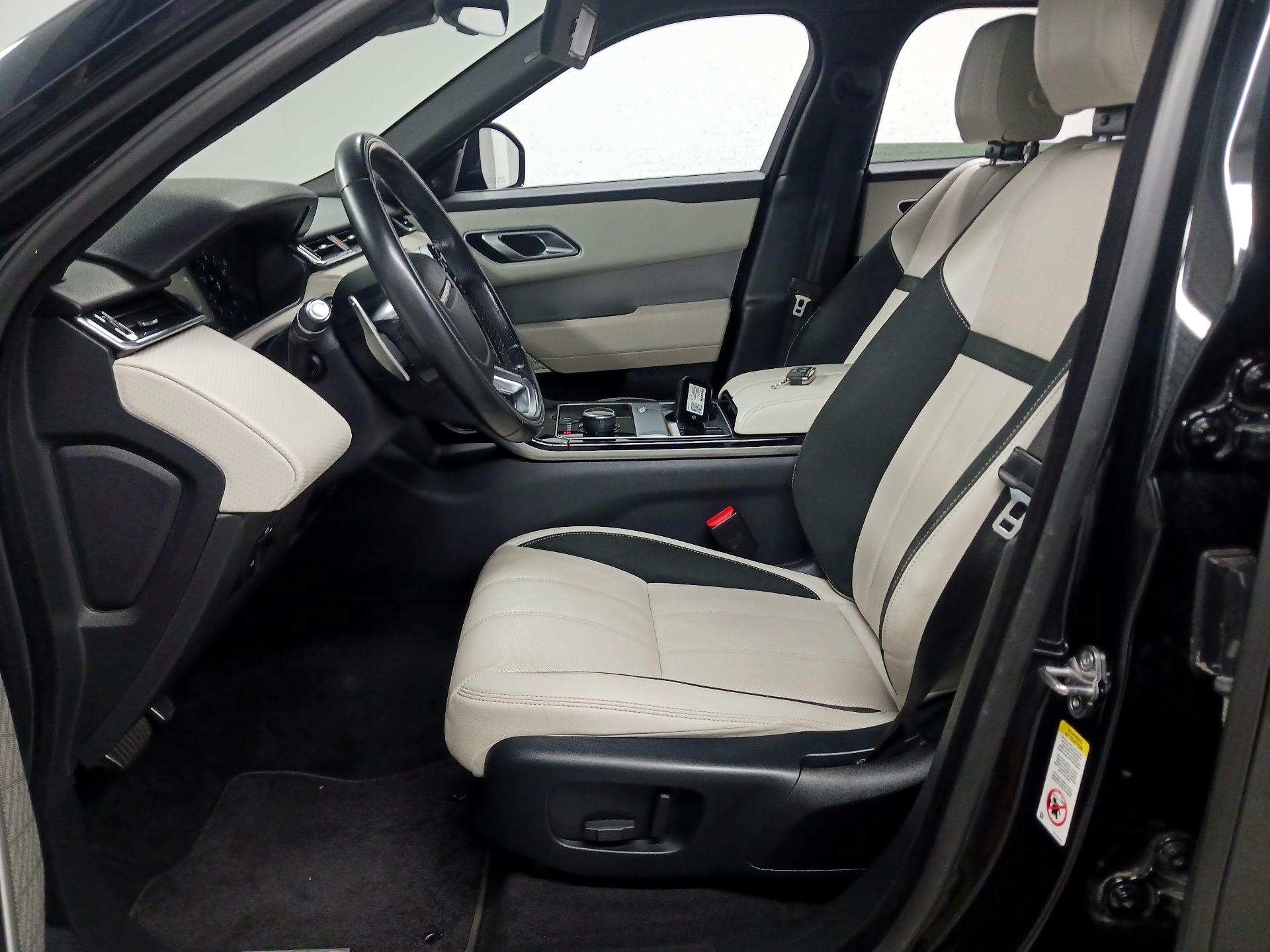 Thumbnail: 2019 Land Rover Range Rover Velar - 11