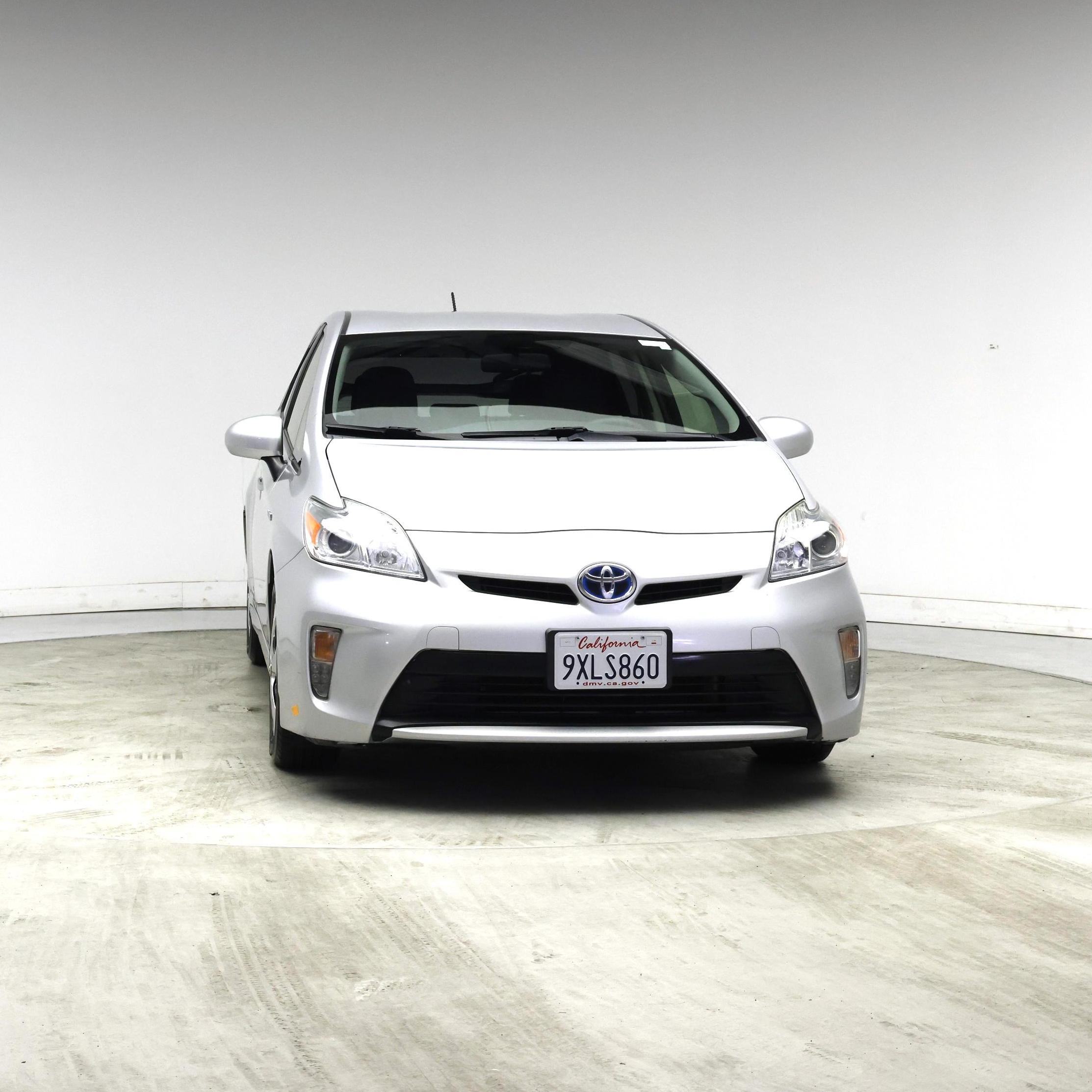 Thumbnail: 2015 Toyota Prius - 5