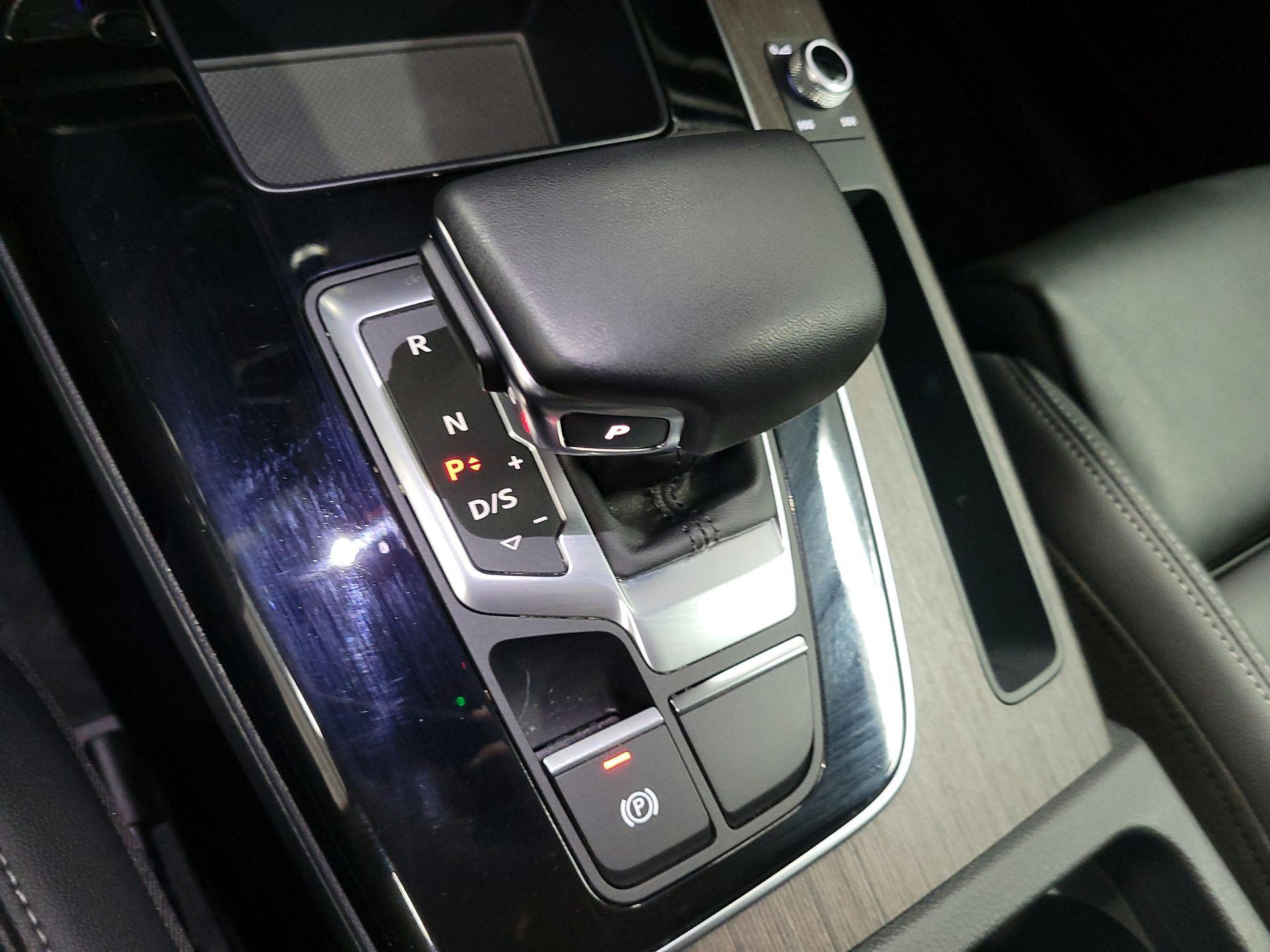 Thumbnail: 2024 Audi Q5 - 15