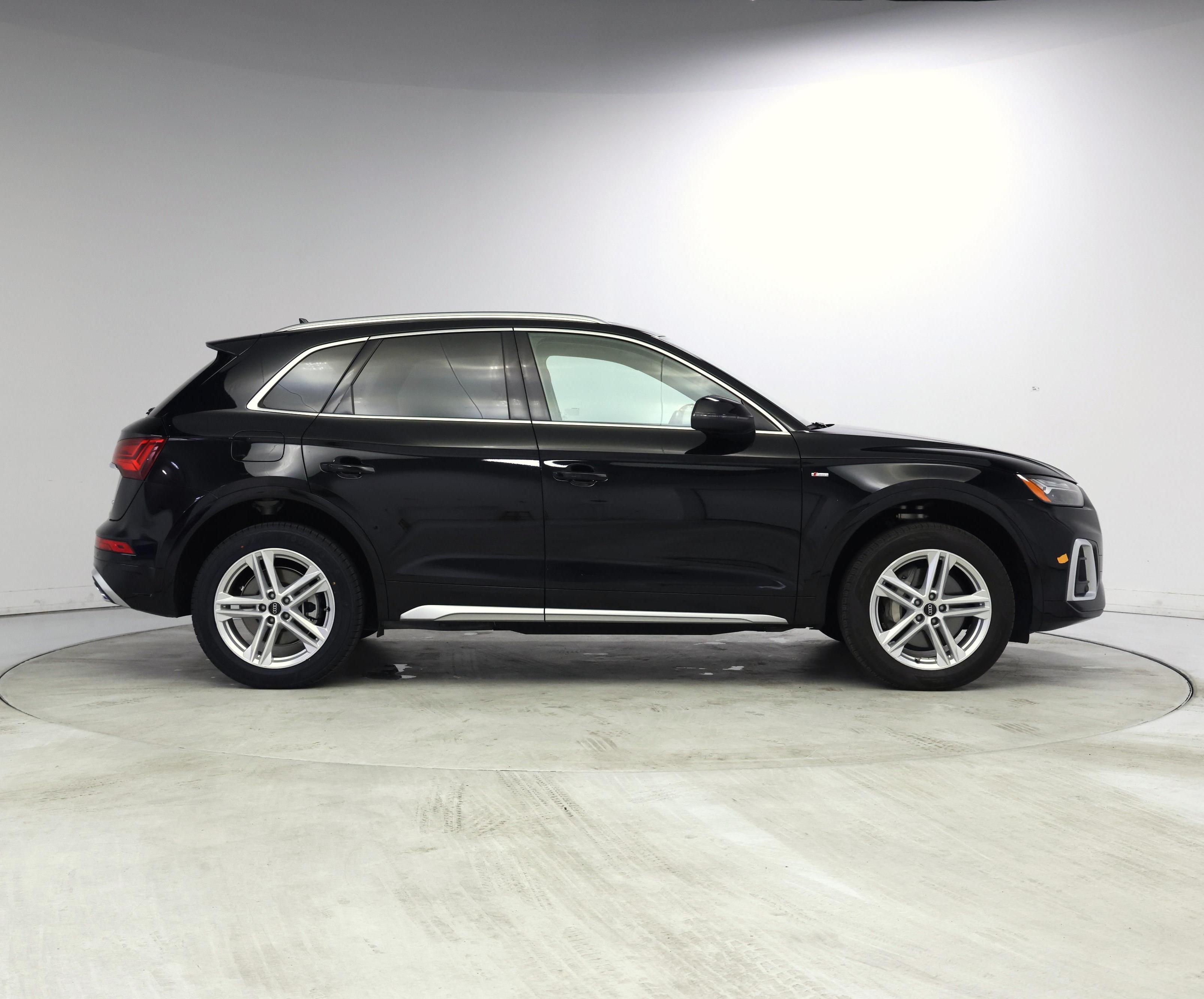 Thumbnail: 2024 Audi Q5 - 7