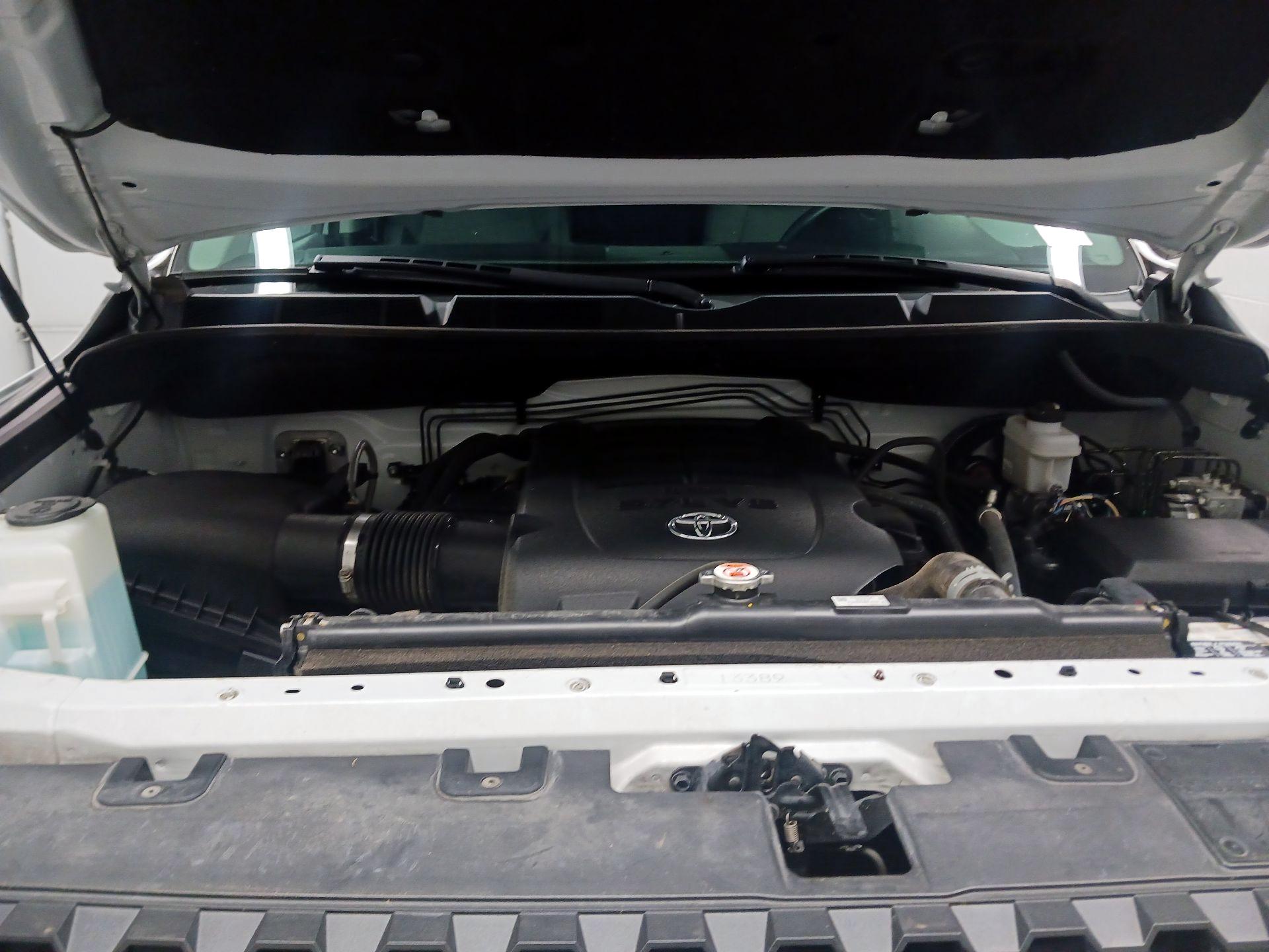Thumbnail: 2021 Toyota Tundra - 16