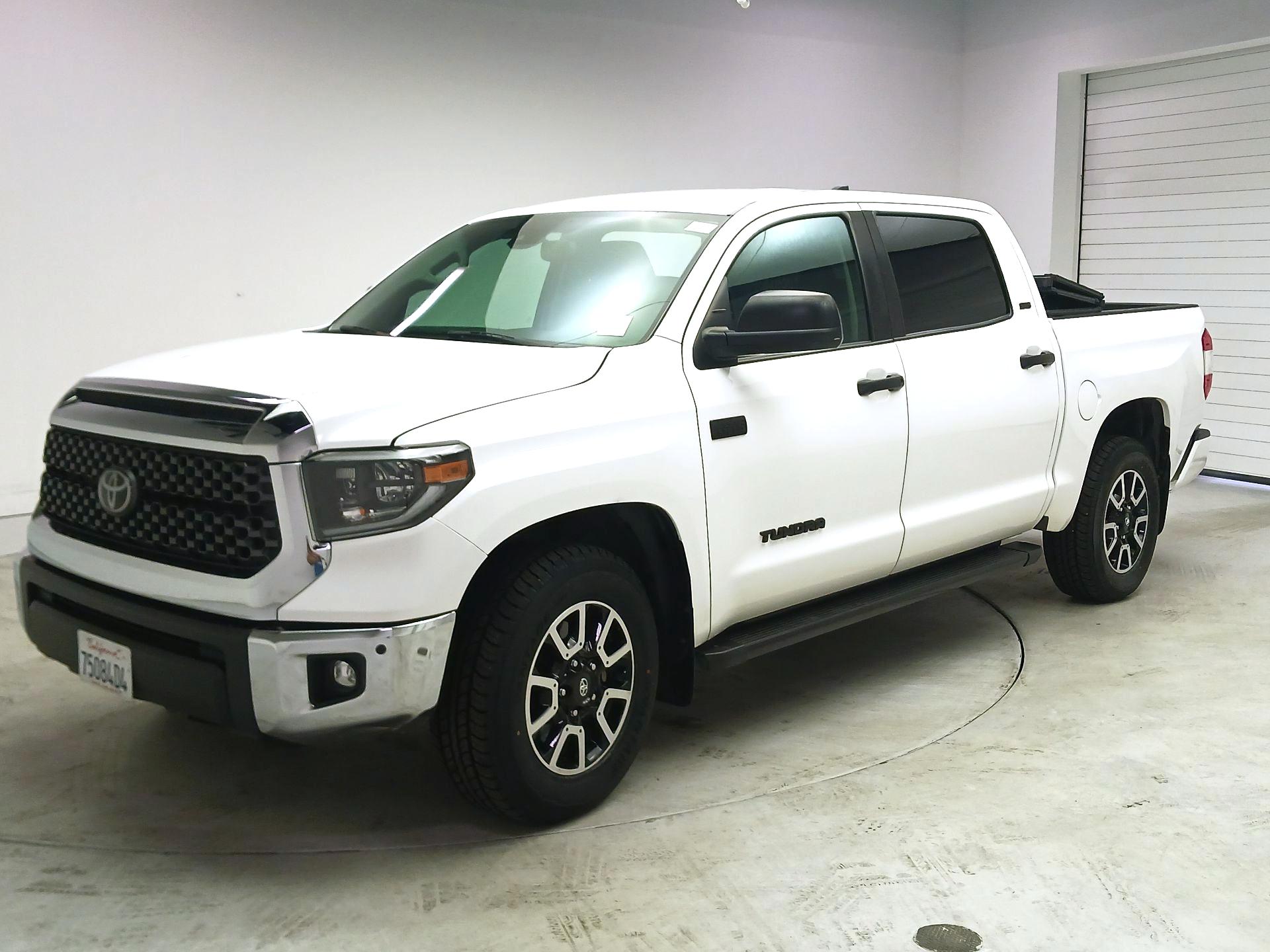 Thumbnail: 2021 Toyota Tundra - 3