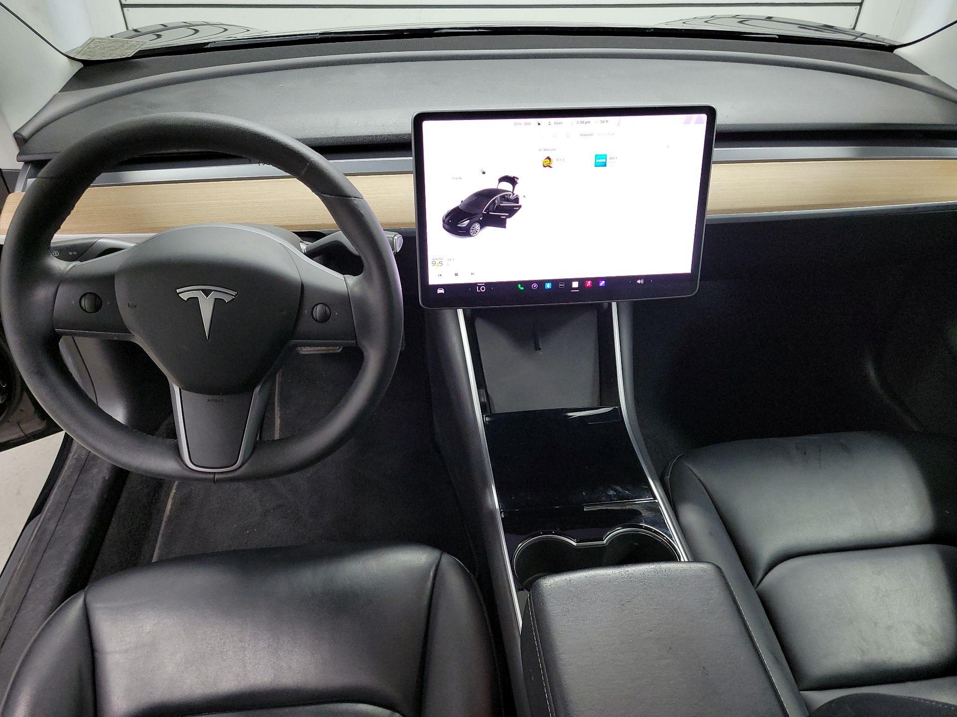 Thumbnail: 2020 Tesla Model 3 - 9