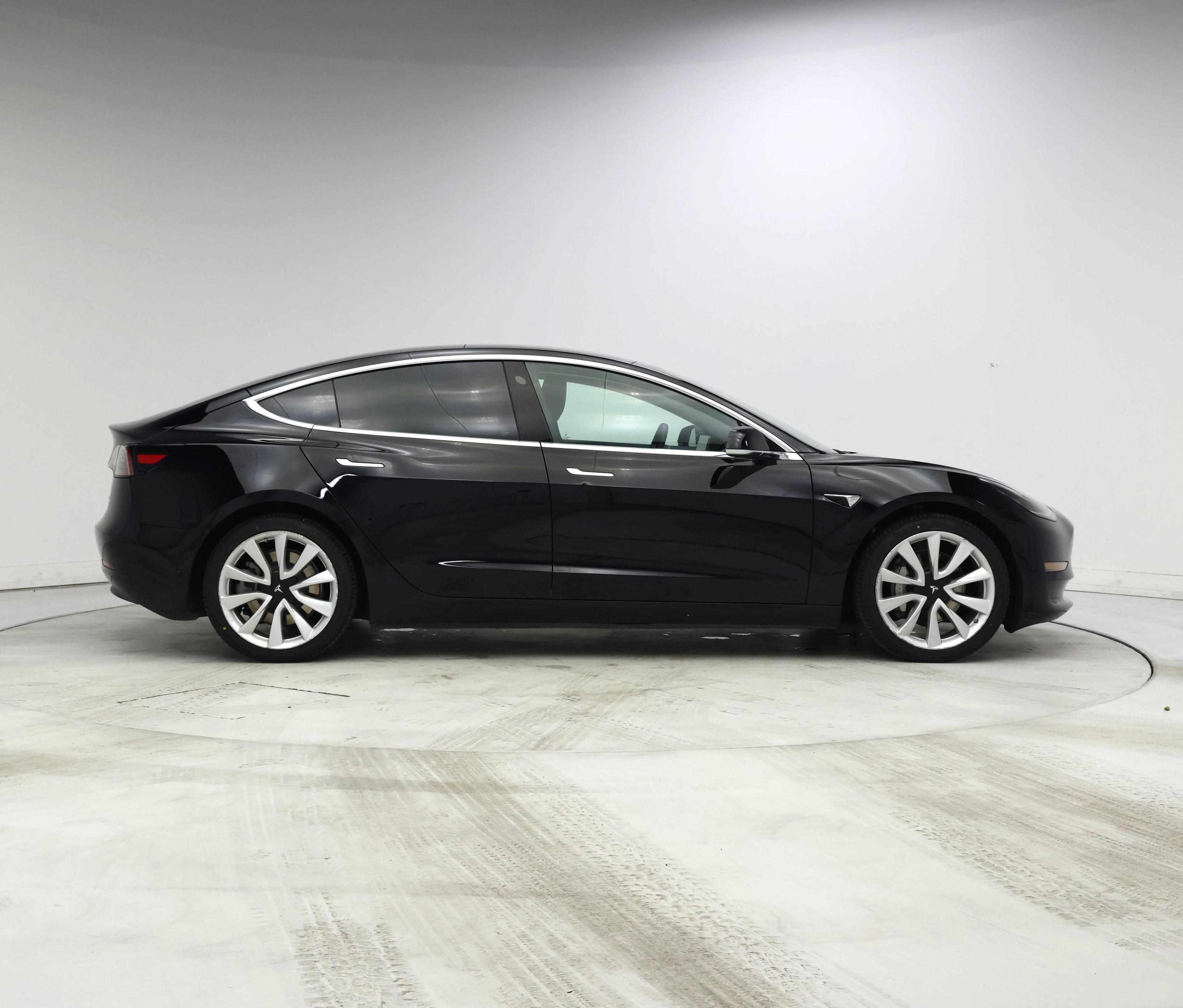 Thumbnail: 2020 Tesla Model 3 - 7