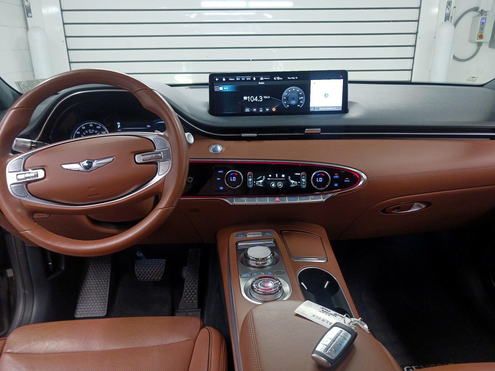 Thumbnail: 2022 Genesis GV70 - 9