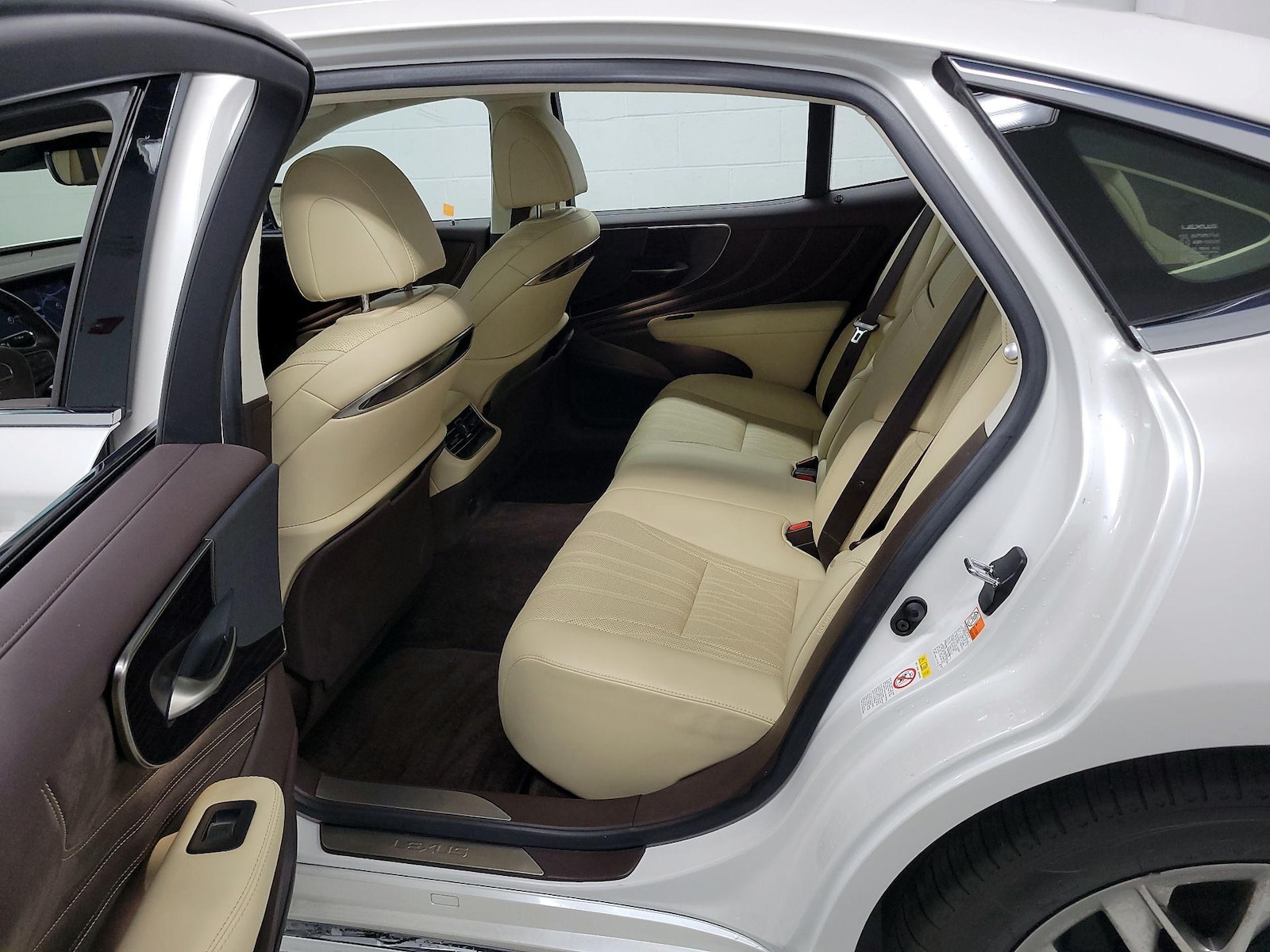 2018 Lexus LS Base - Photo 22