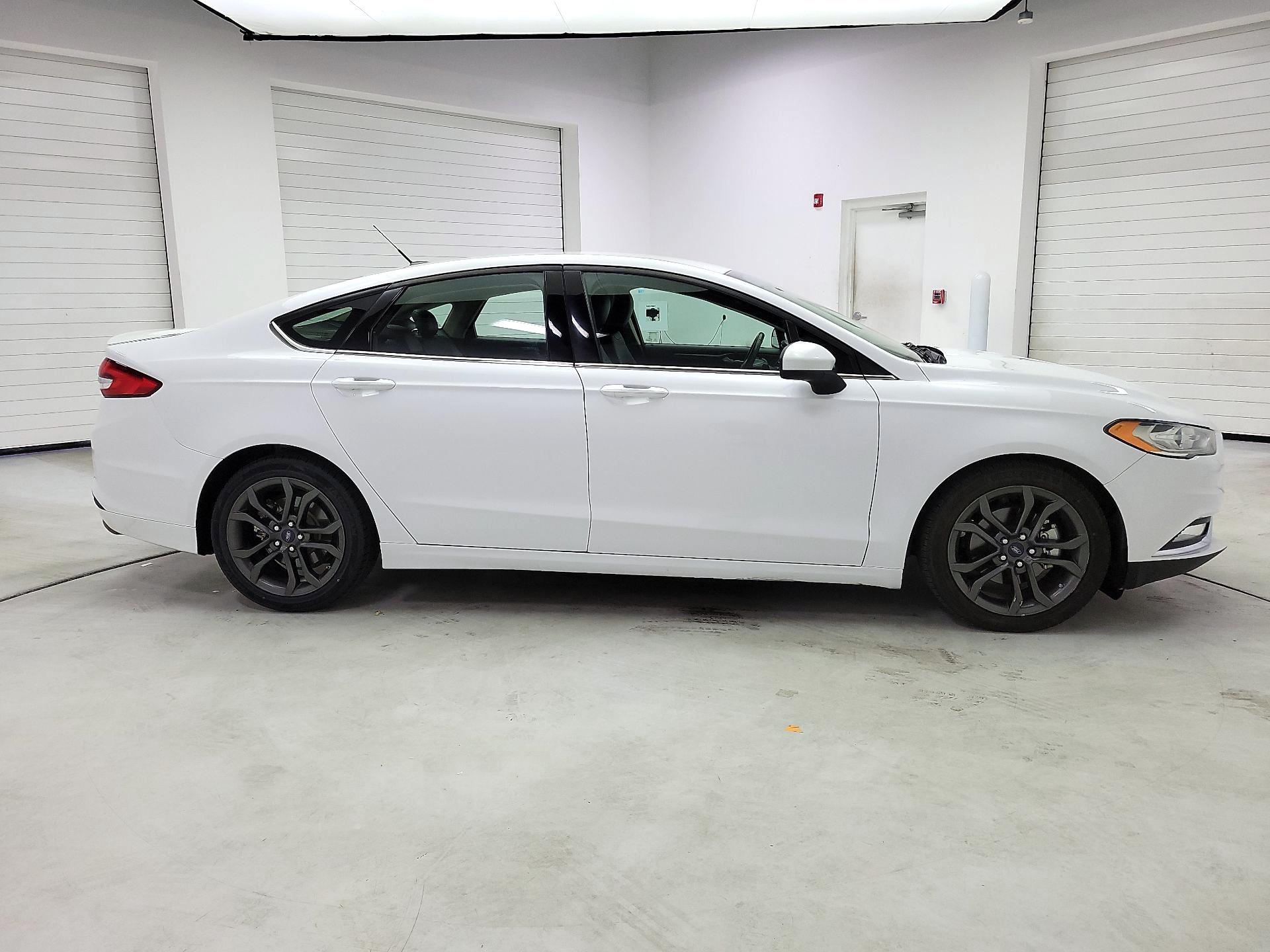 Thumbnail: 2018 Ford Fusion - 4