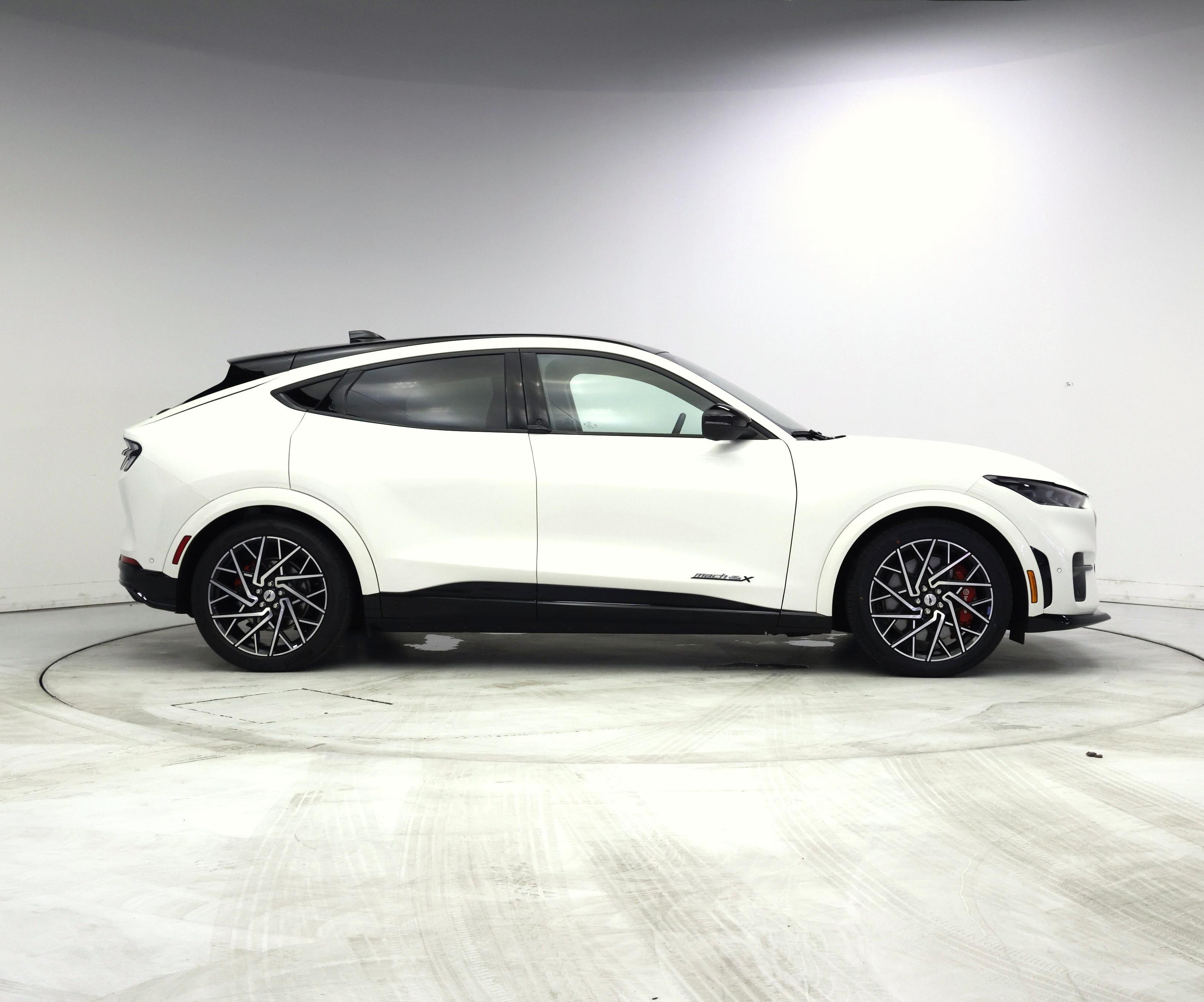 Thumbnail: 2022 Ford Mustang Mach-E - 7