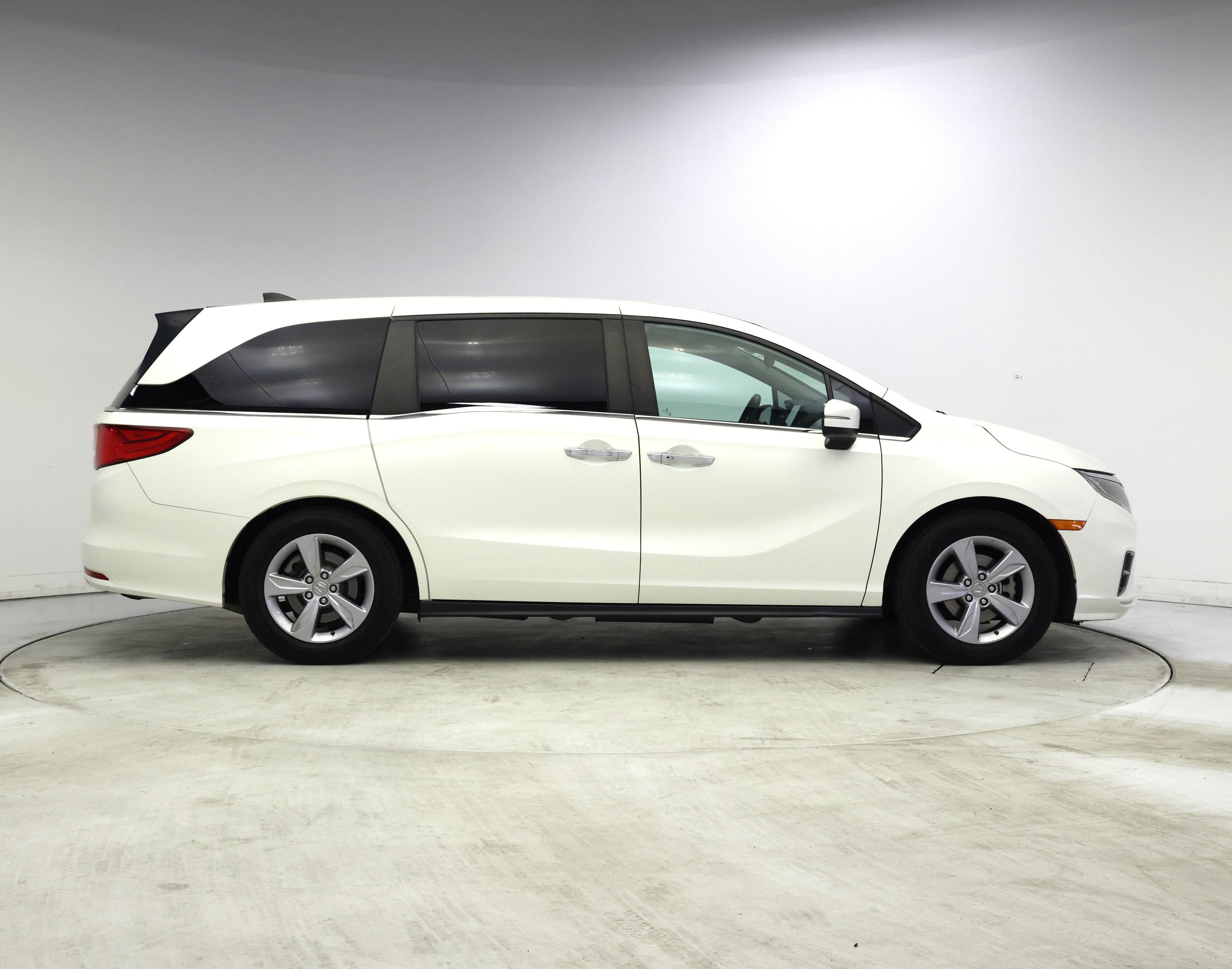 Thumbnail: 2019 Honda Odyssey - 7