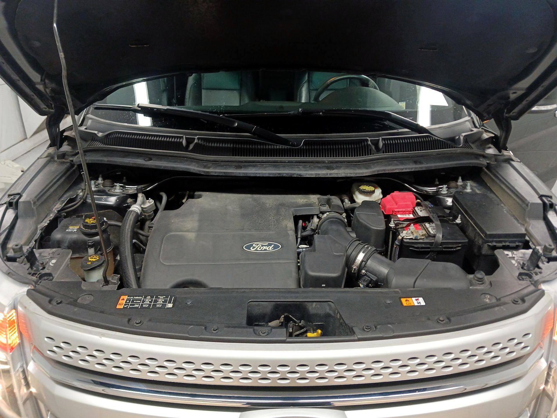 Thumbnail: 2015 Ford Explorer - 17