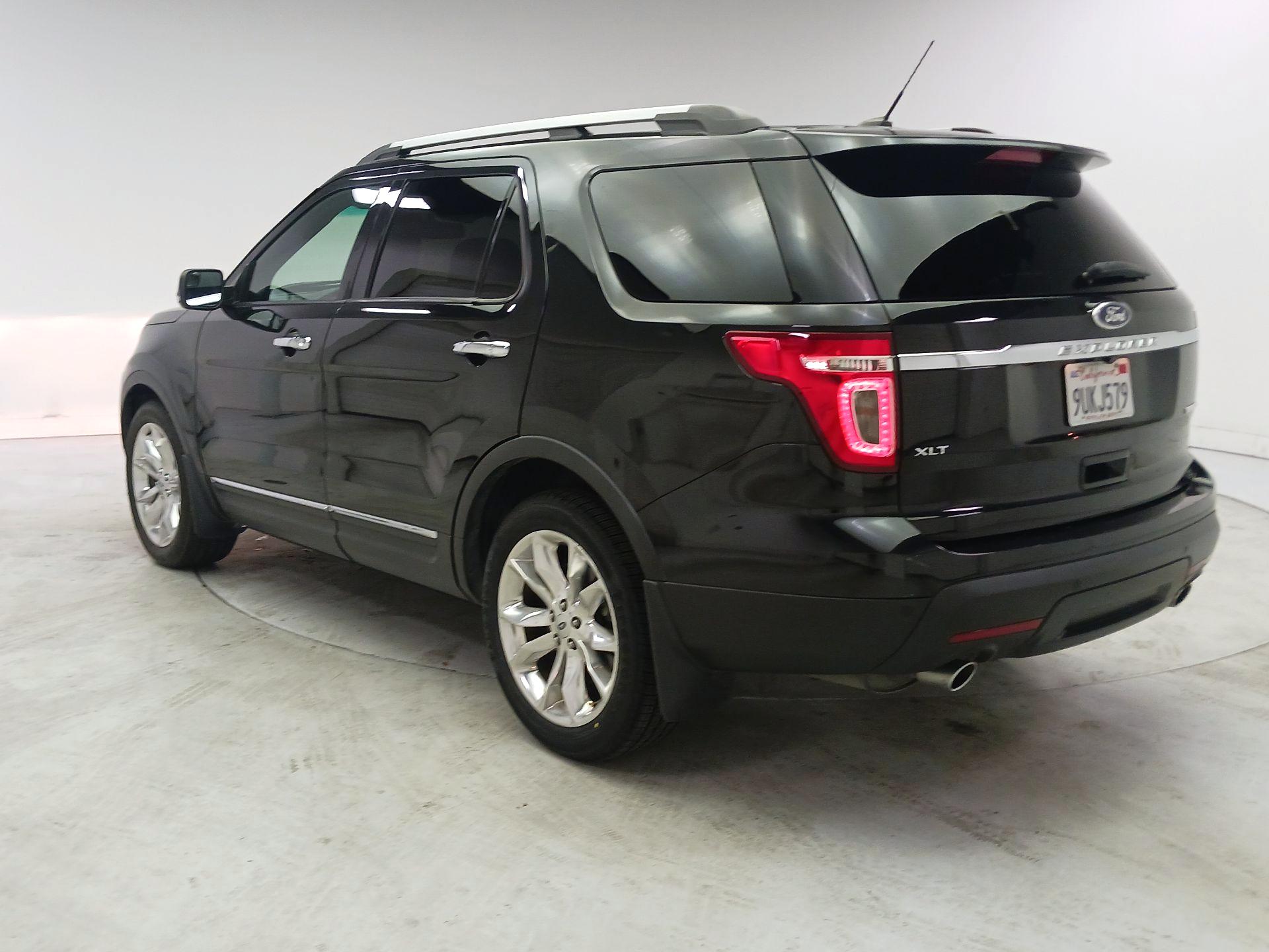 Thumbnail: 2015 Ford Explorer - 7