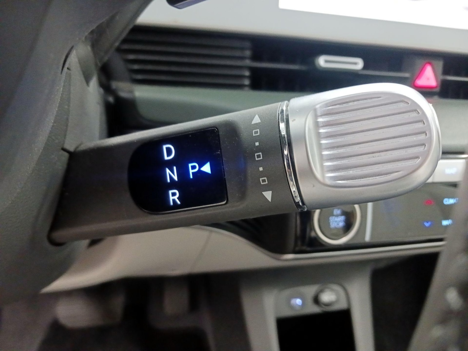 2022 Hyundai IONIQ 5 SEL - Photo 16