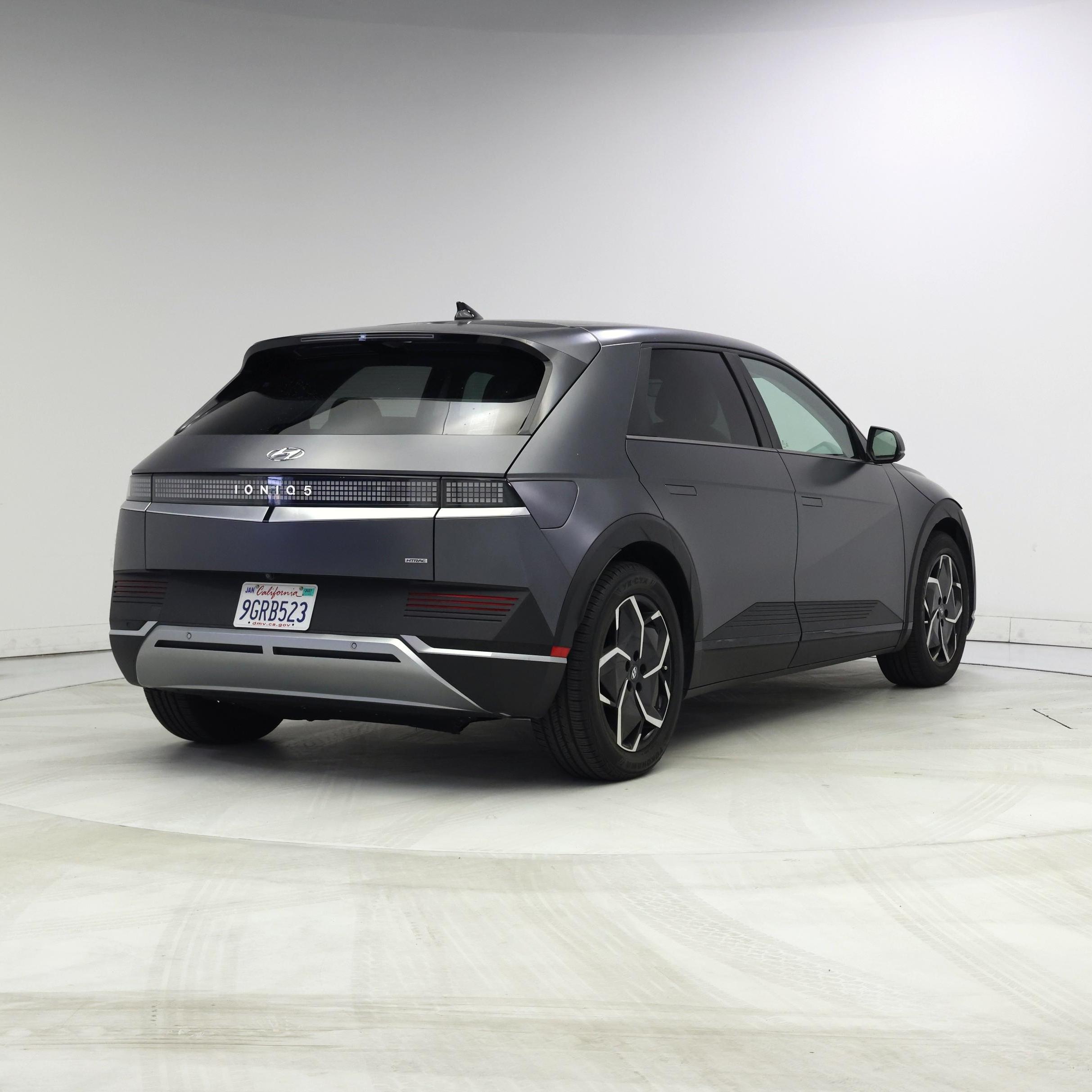 Thumbnail: 2022 Hyundai Ioniq 5 - 8