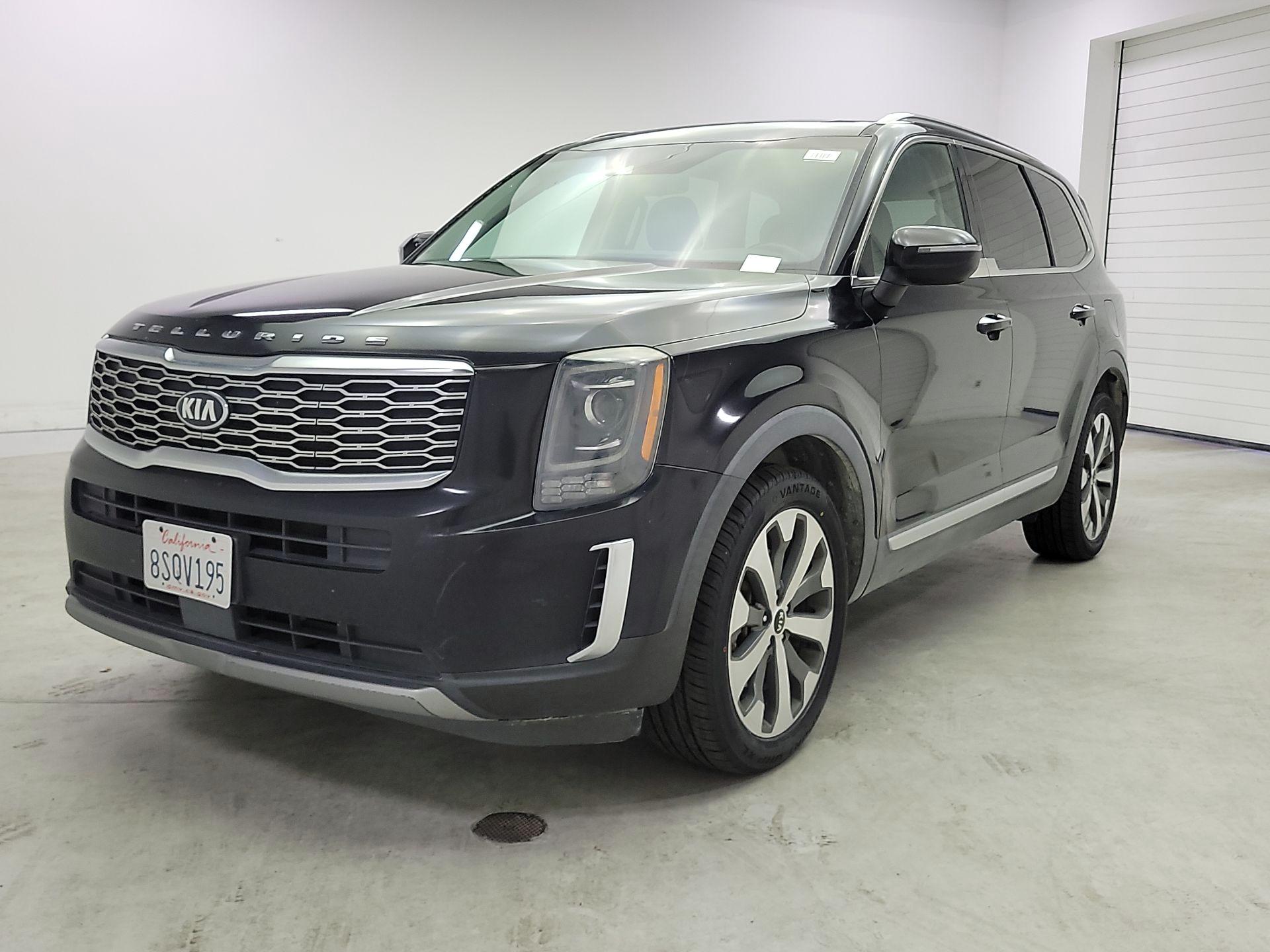 Thumbnail: 2021 Kia Telluride - 3