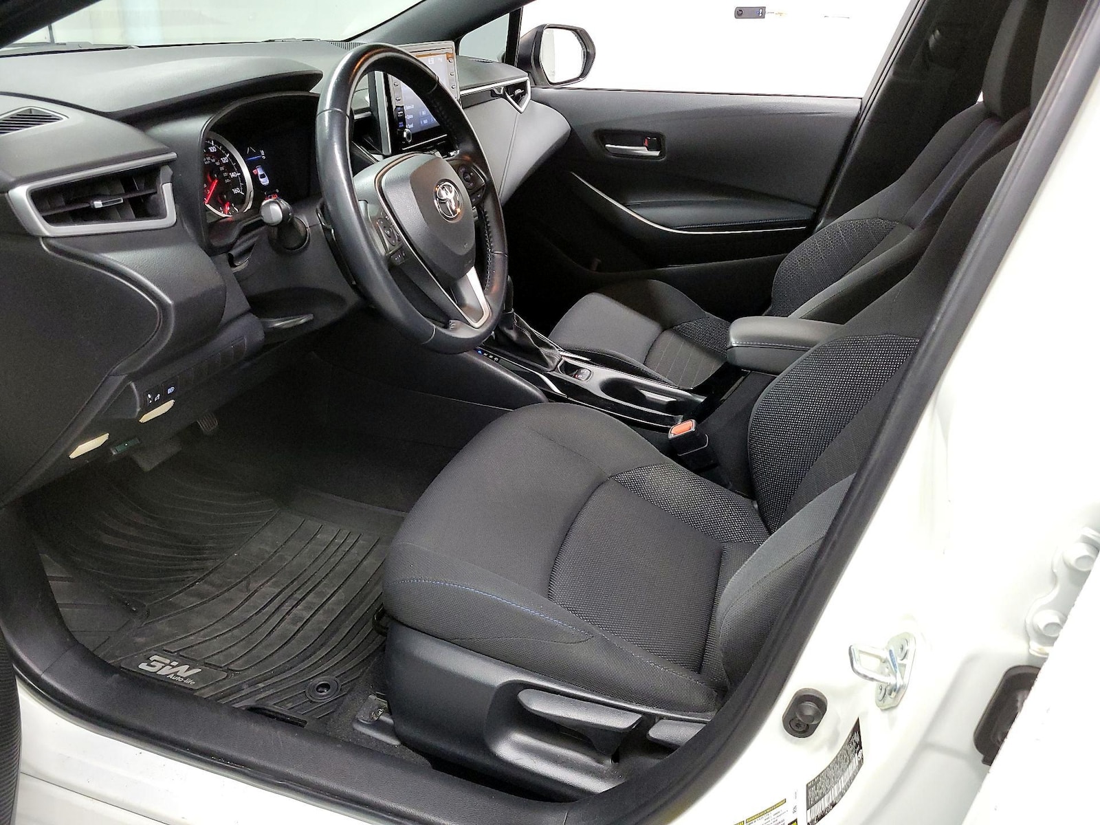 2021 Toyota Corolla SE - Photo 12