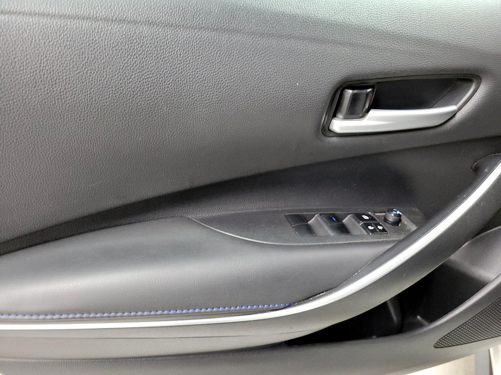 2021 Toyota Corolla SE - Photo 13