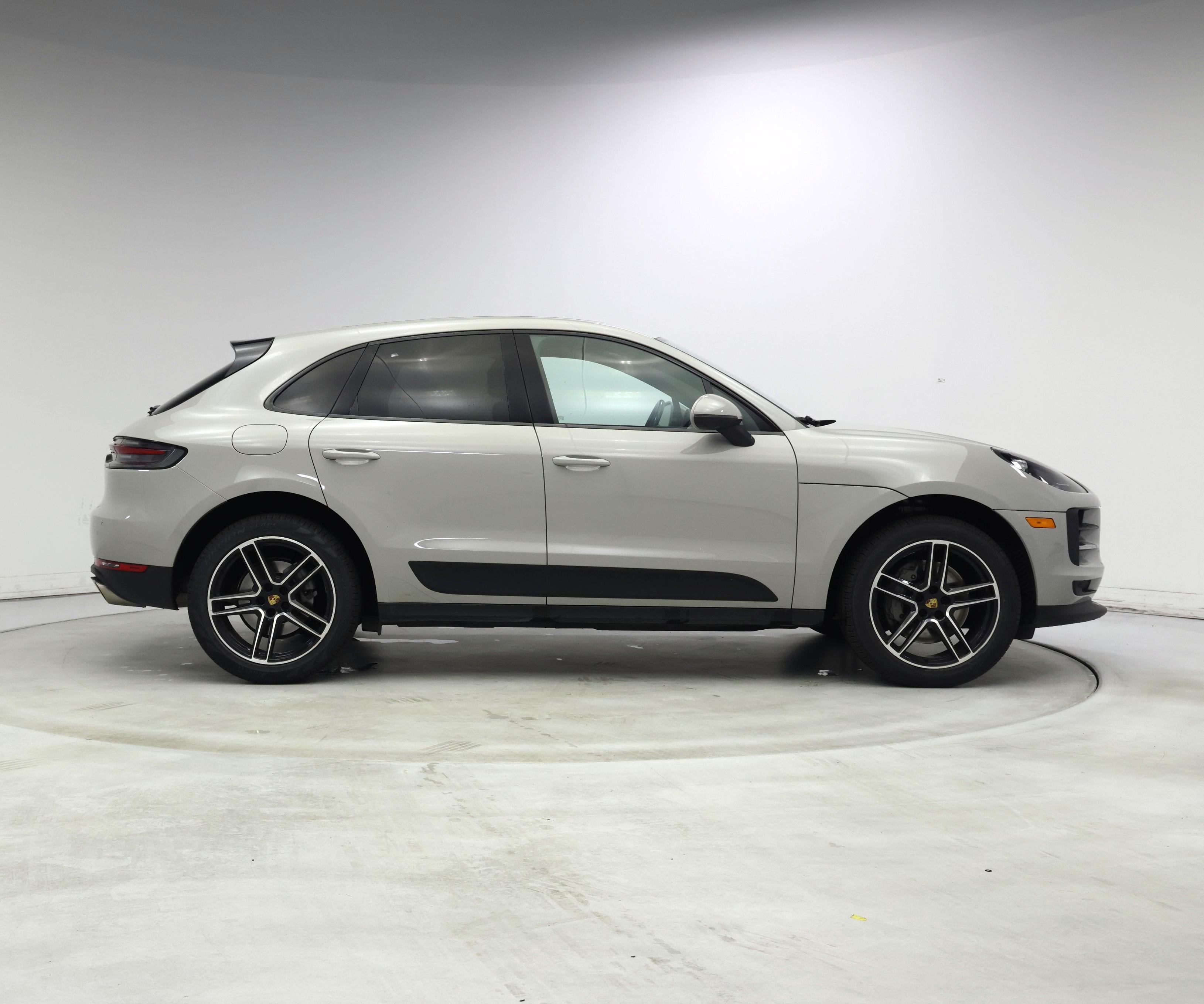 Thumbnail: 2020 Porsche Macan - 7