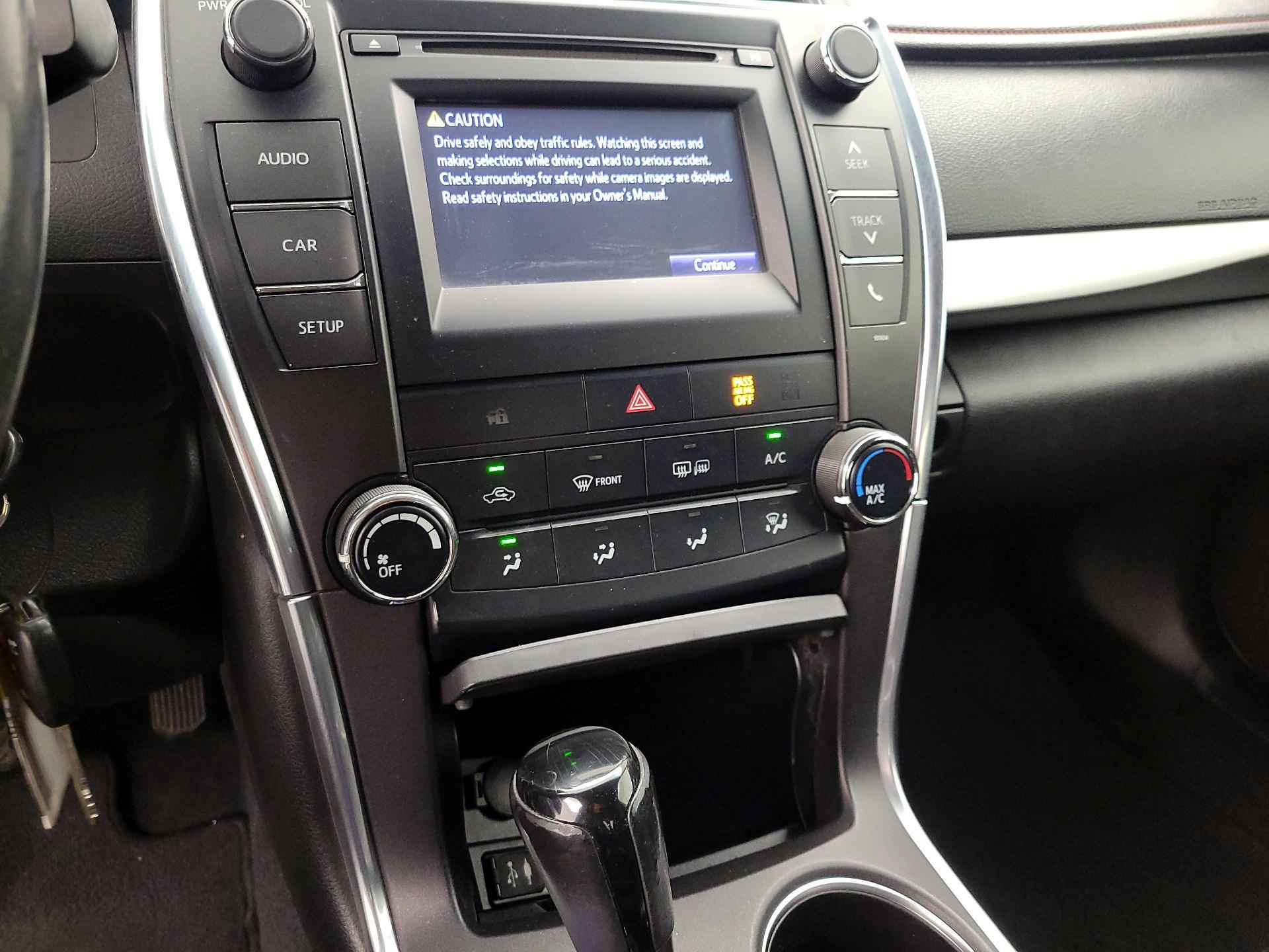 Thumbnail: 2017 Toyota Camry - 16