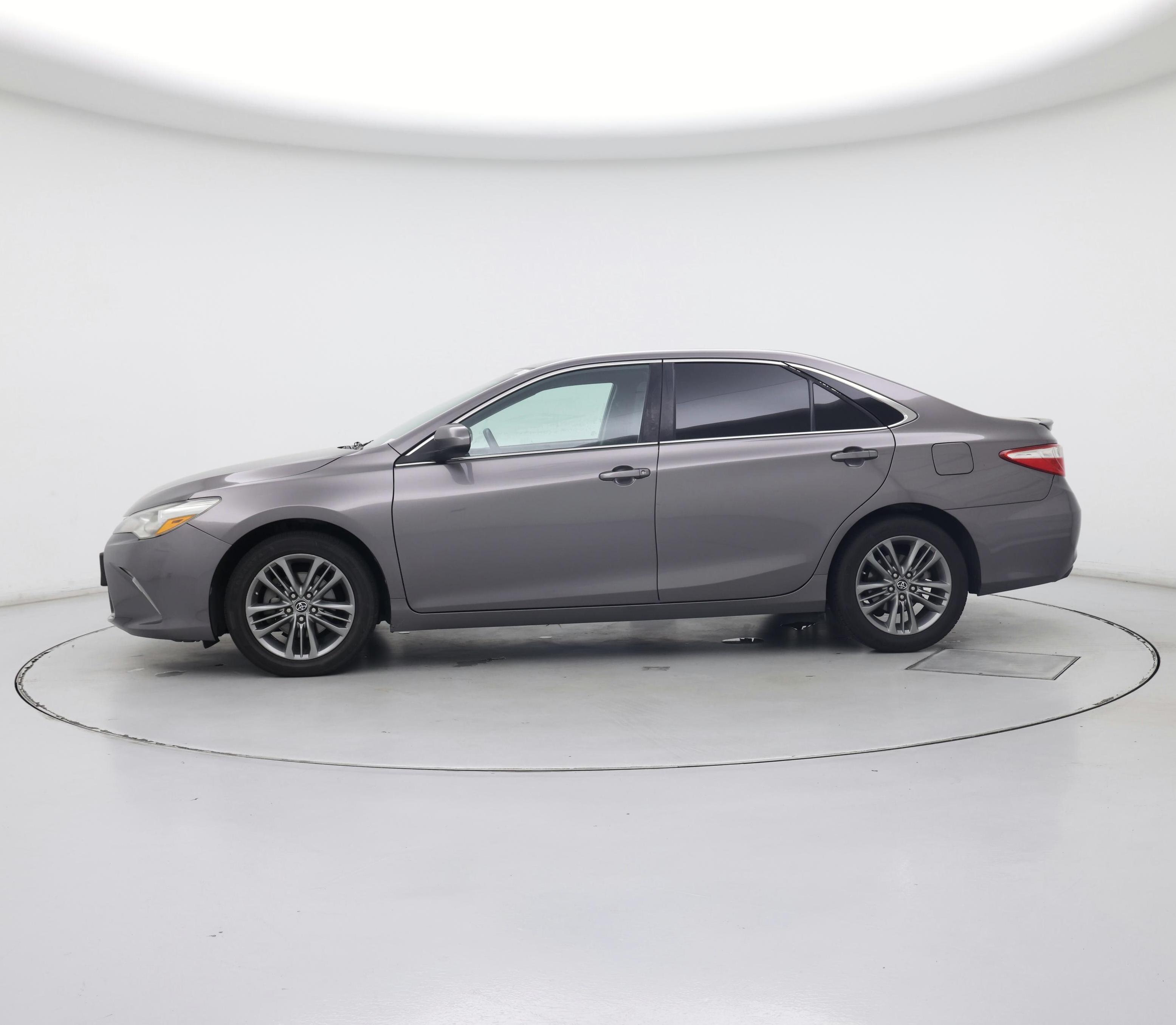 Thumbnail: 2017 Toyota Camry - 3