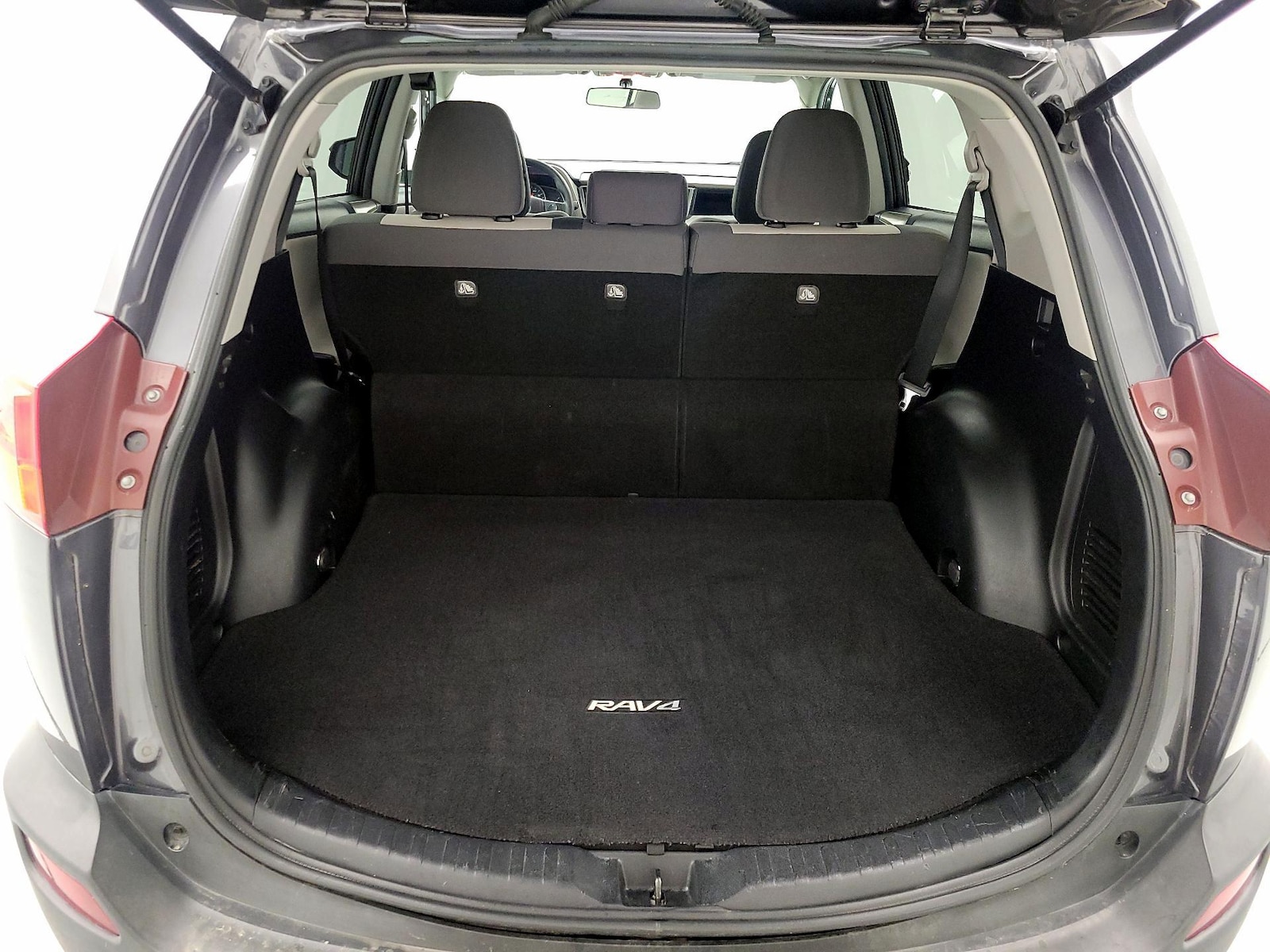 2015 Toyota RAV4 XLE - Photo 22
