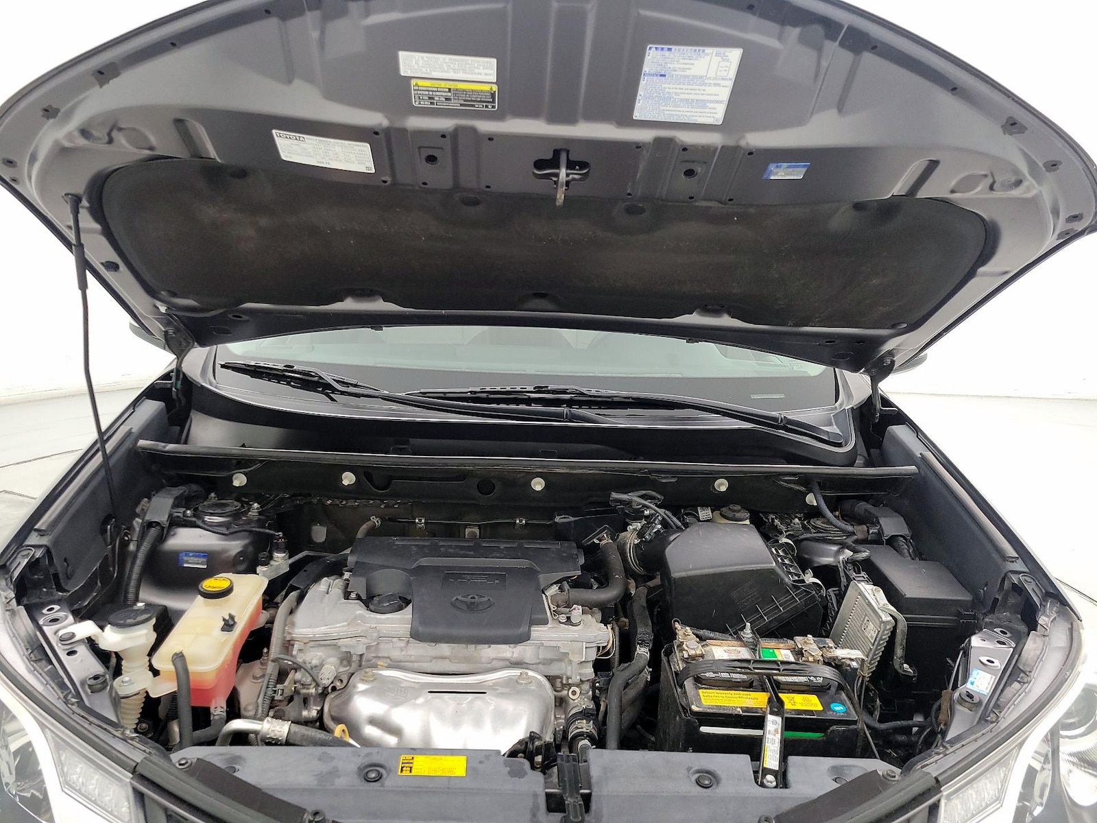 2015 Toyota RAV4 XLE - Photo 23