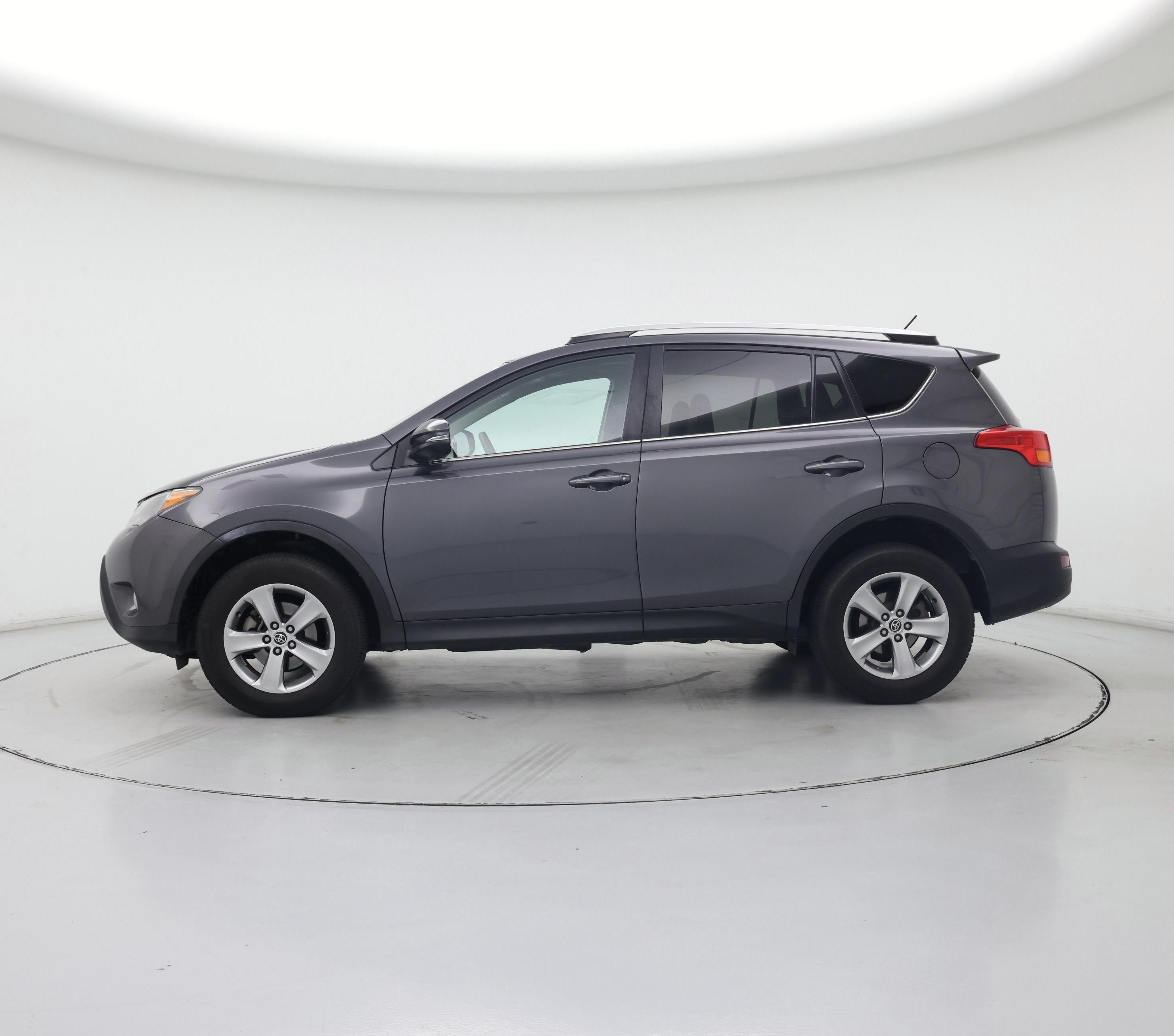 Thumbnail: 2015 Toyota RAV4 - 3