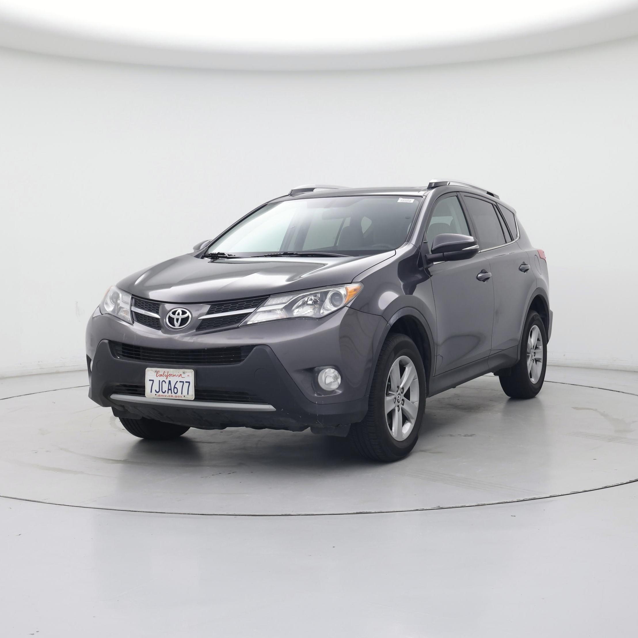 Thumbnail: 2015 Toyota RAV4 - 4