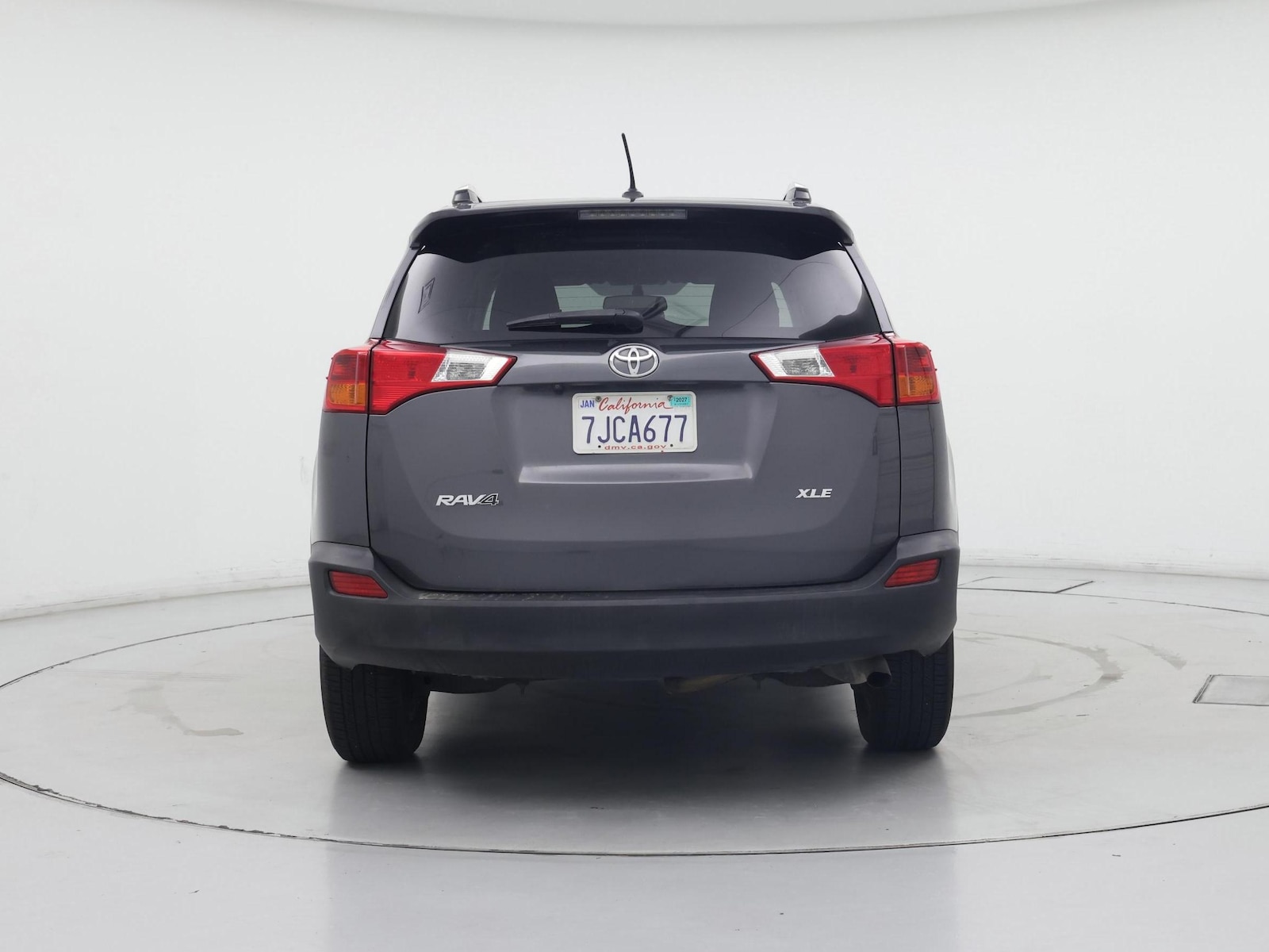 2015 Toyota RAV4 XLE - Photo 7