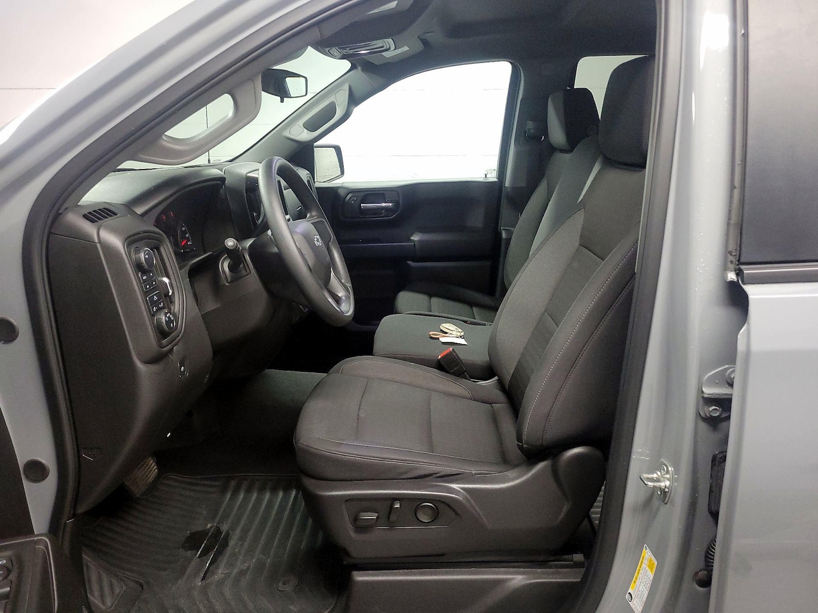 2025 Chevrolet Silverado 1500 Custom - Photo 12