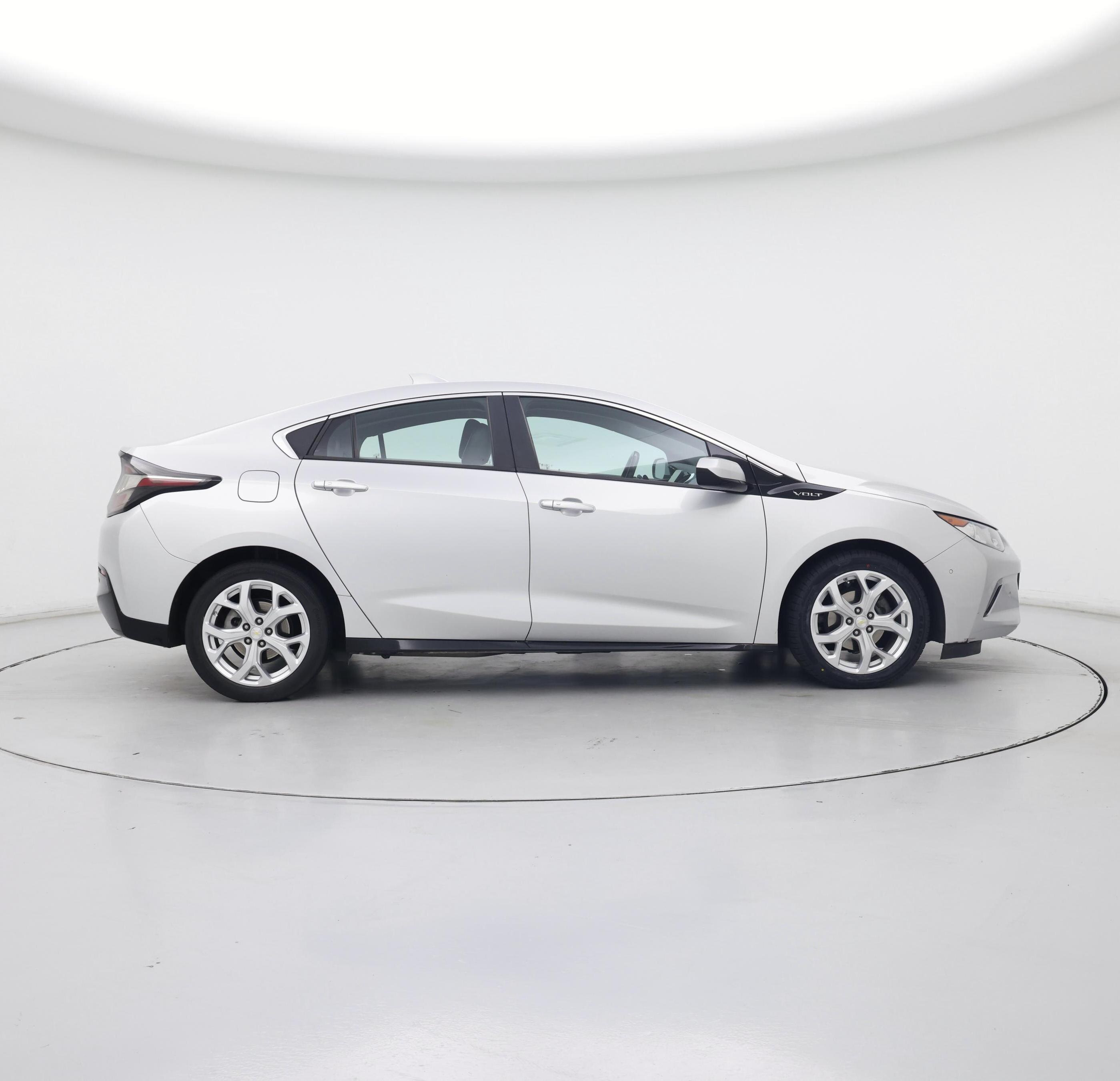 Thumbnail: 2018 Chevrolet Volt - 7