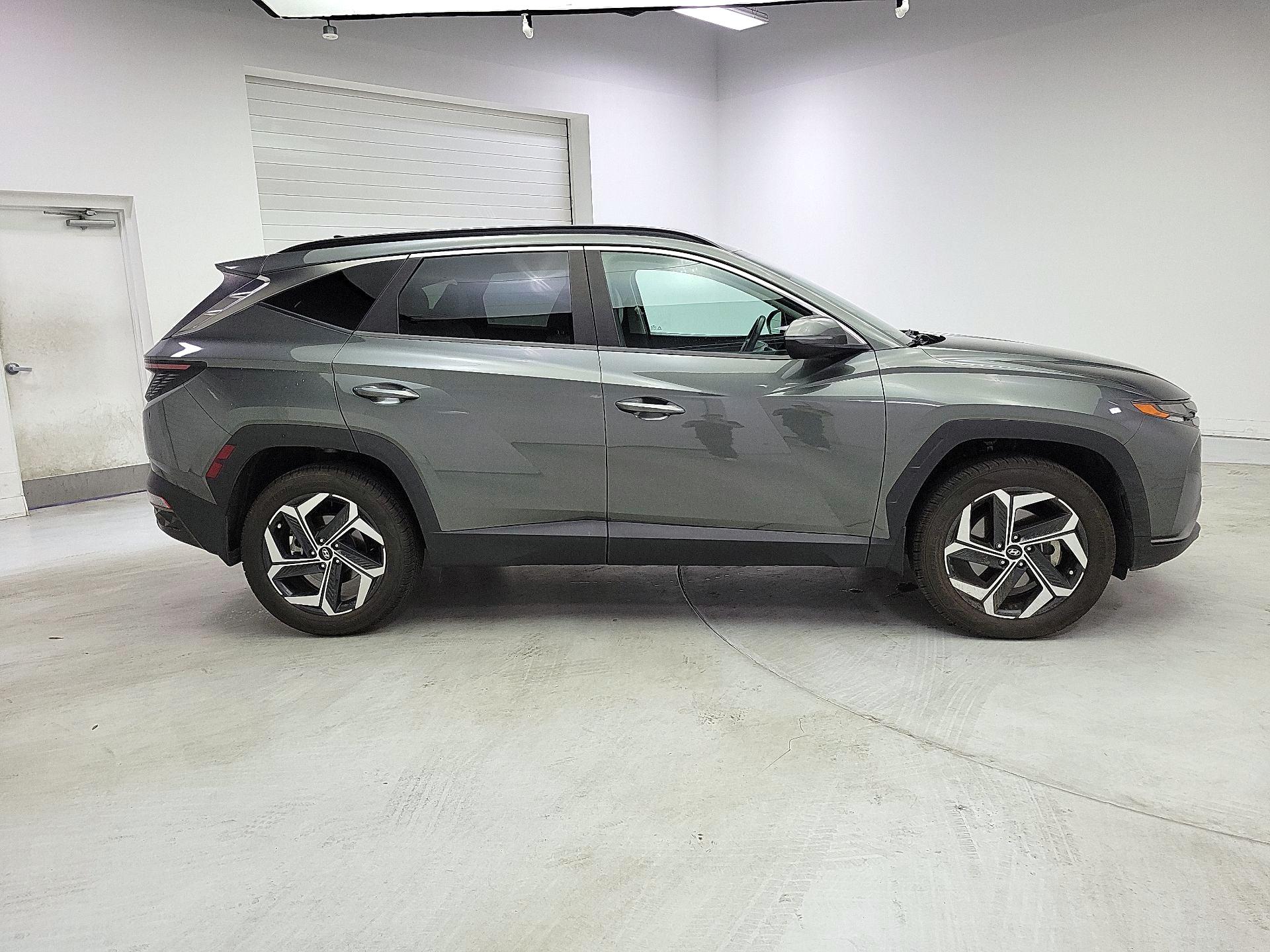 Thumbnail: 2022 Hyundai Tucson - 4