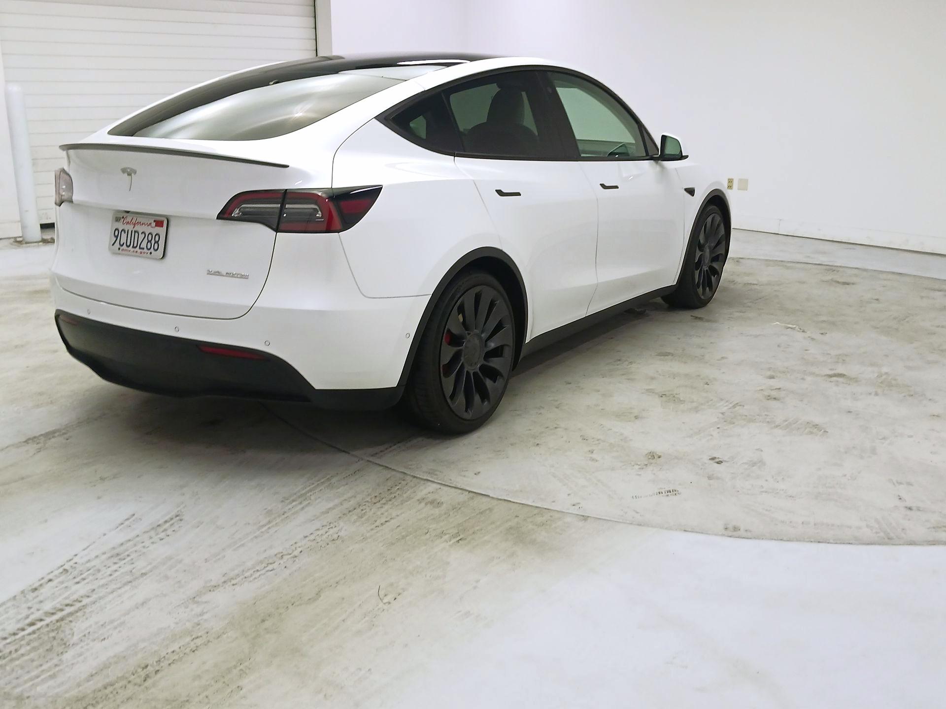 Thumbnail: 2022 Tesla Model Y - 5
