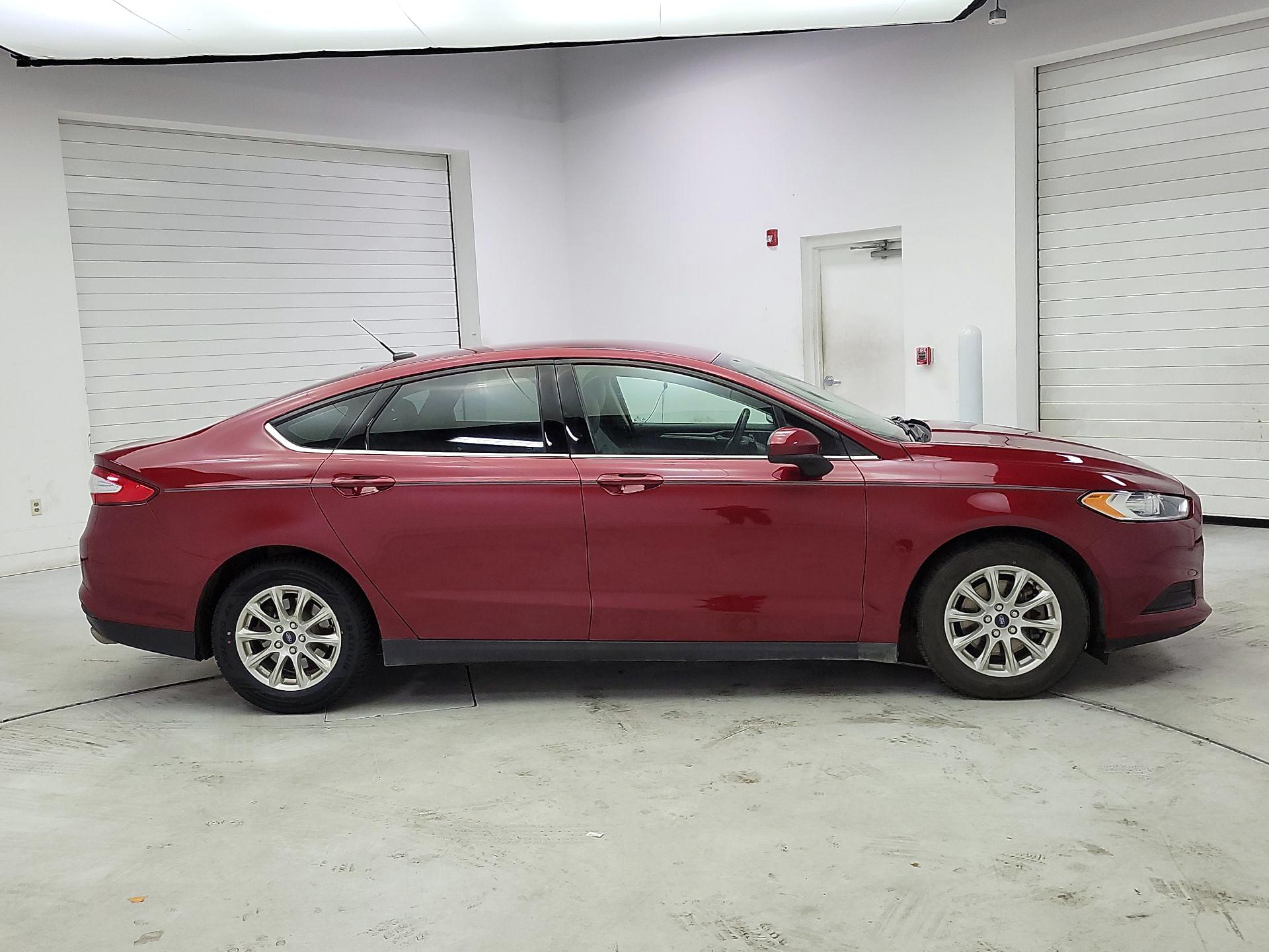 Thumbnail: 2015 Ford Fusion - 1