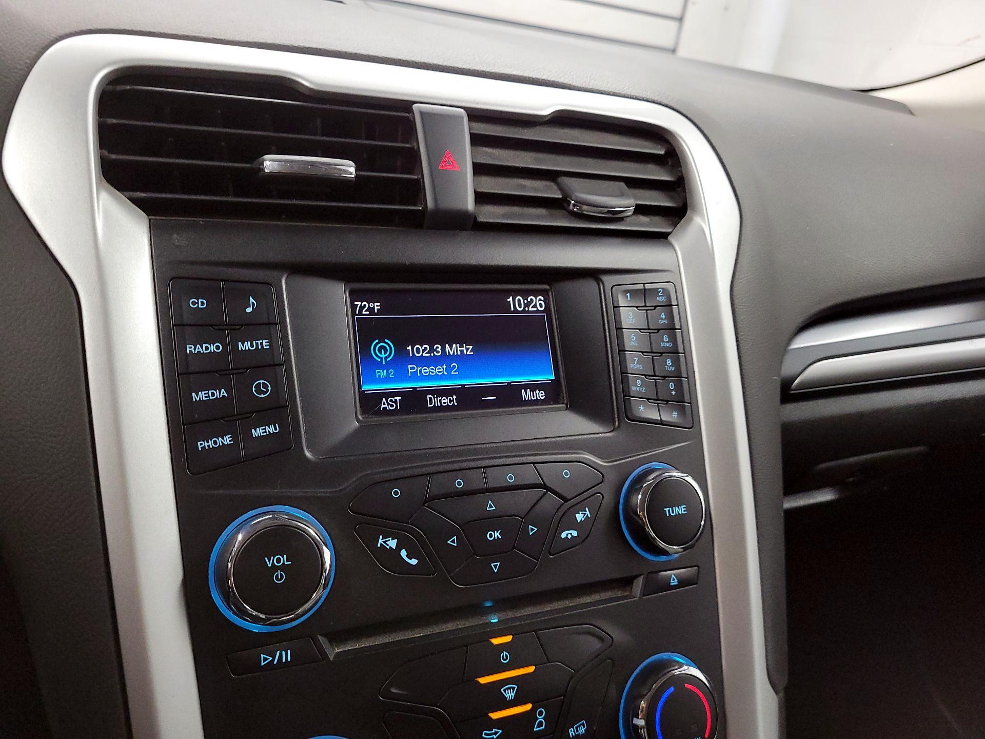Thumbnail: 2015 Ford Fusion - 12