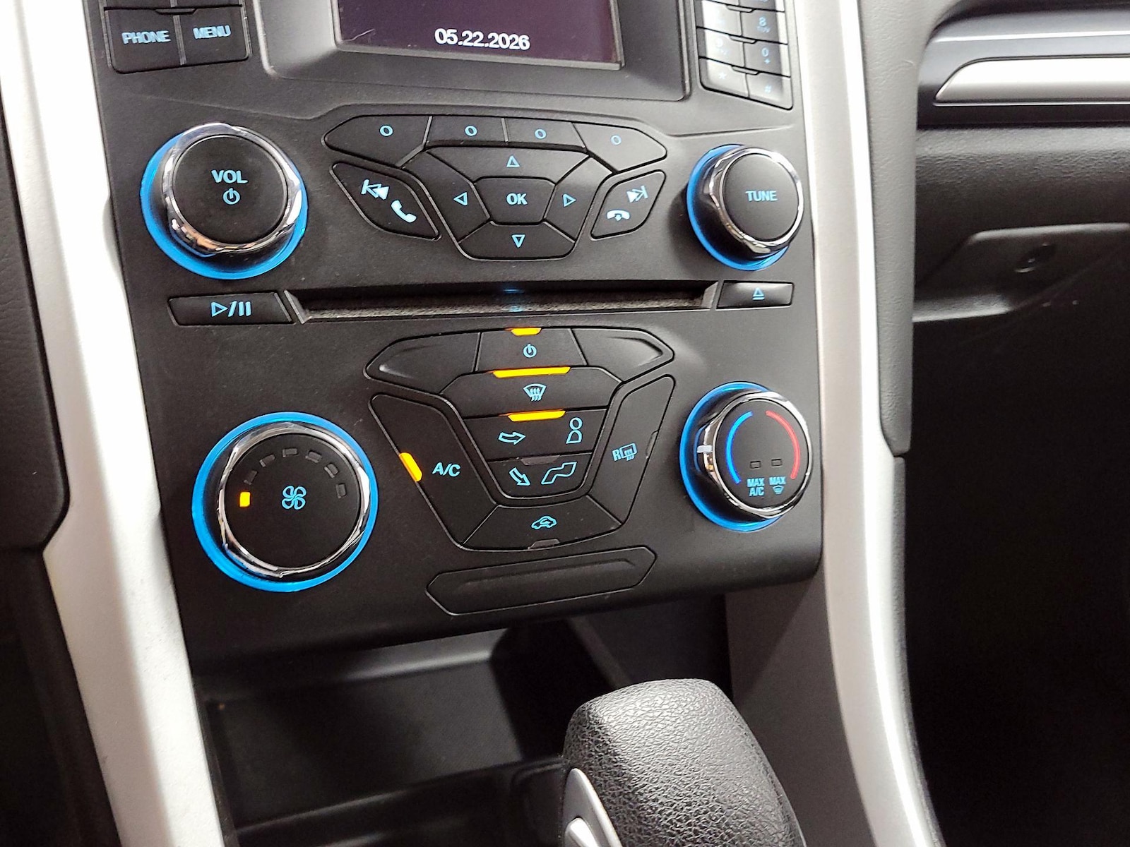 2015 Ford Fusion S - Photo 14