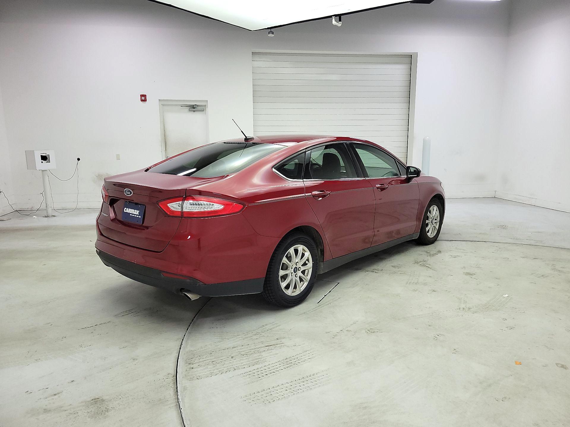 Thumbnail: 2015 Ford Fusion - 4