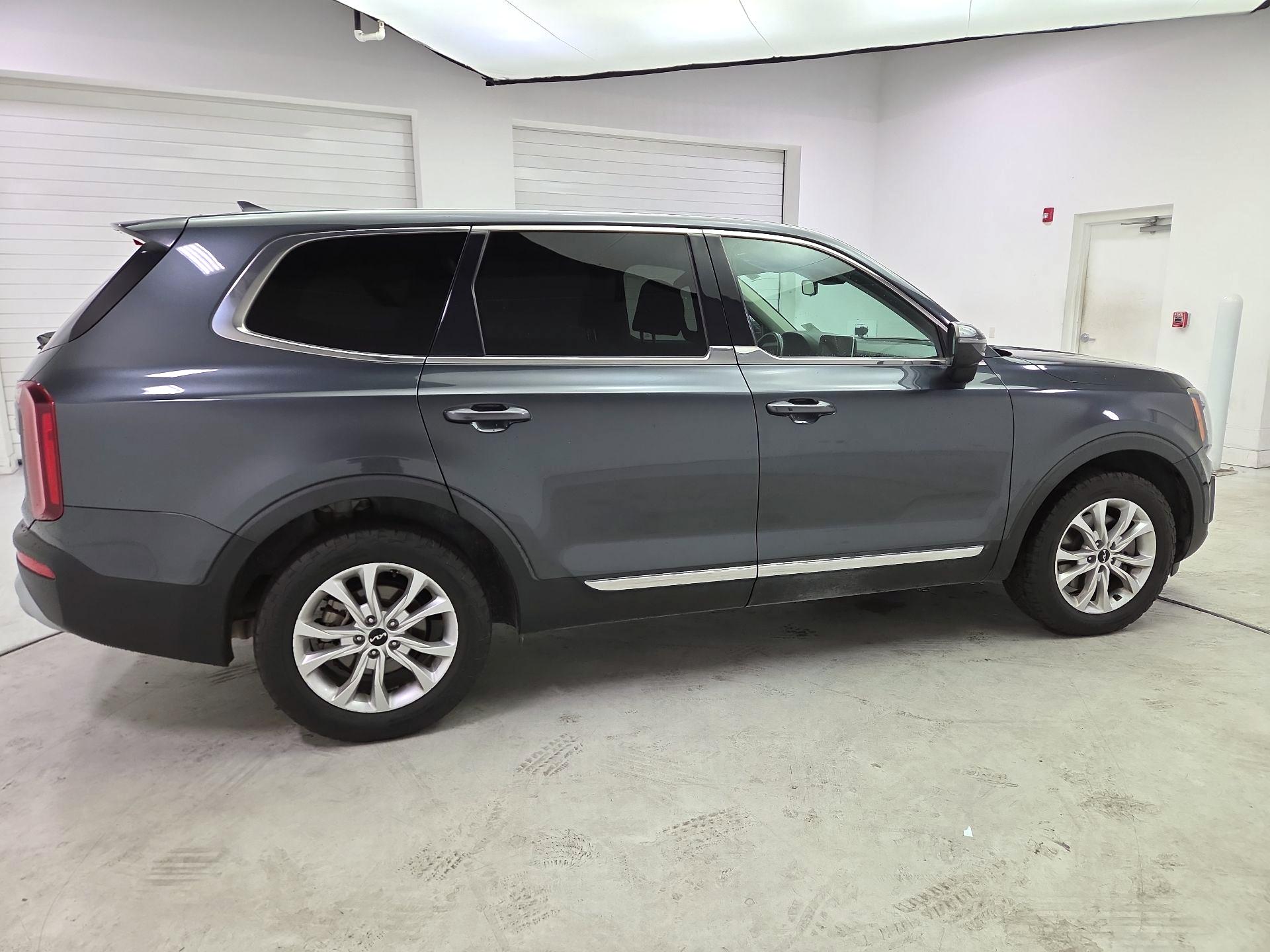 Thumbnail: 2022 Kia Telluride - 4