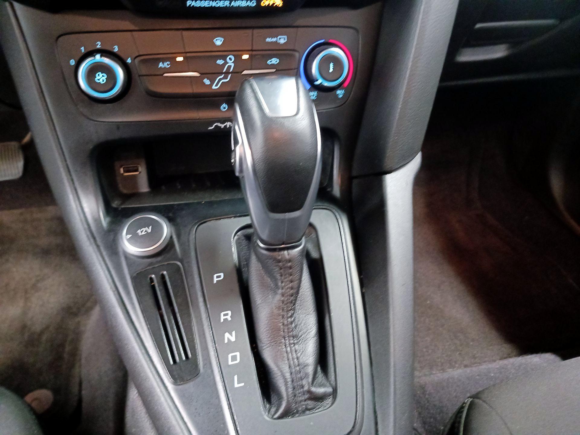 Thumbnail: 2015 Ford Focus - 13