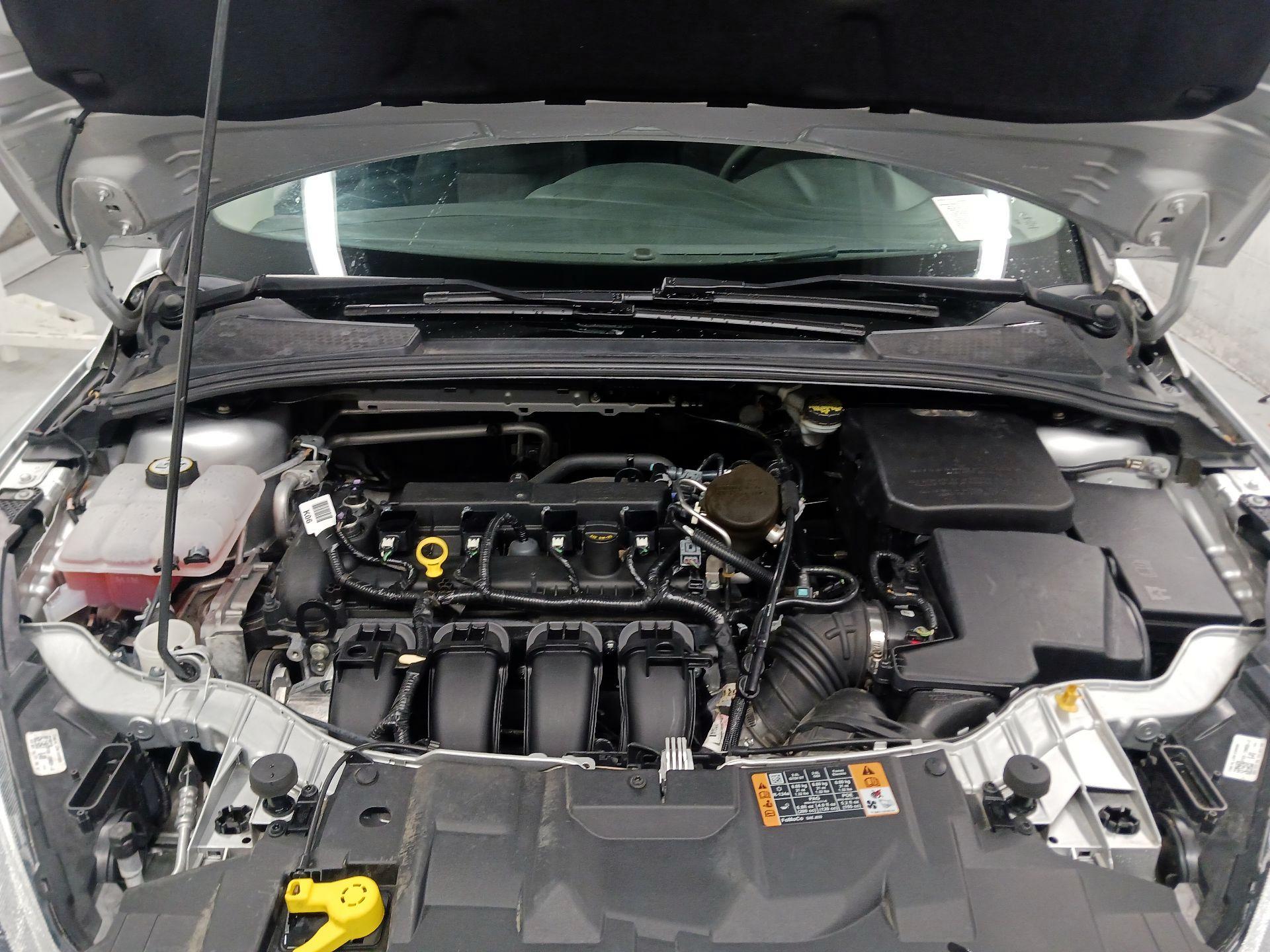 Thumbnail: 2015 Ford Focus - 16