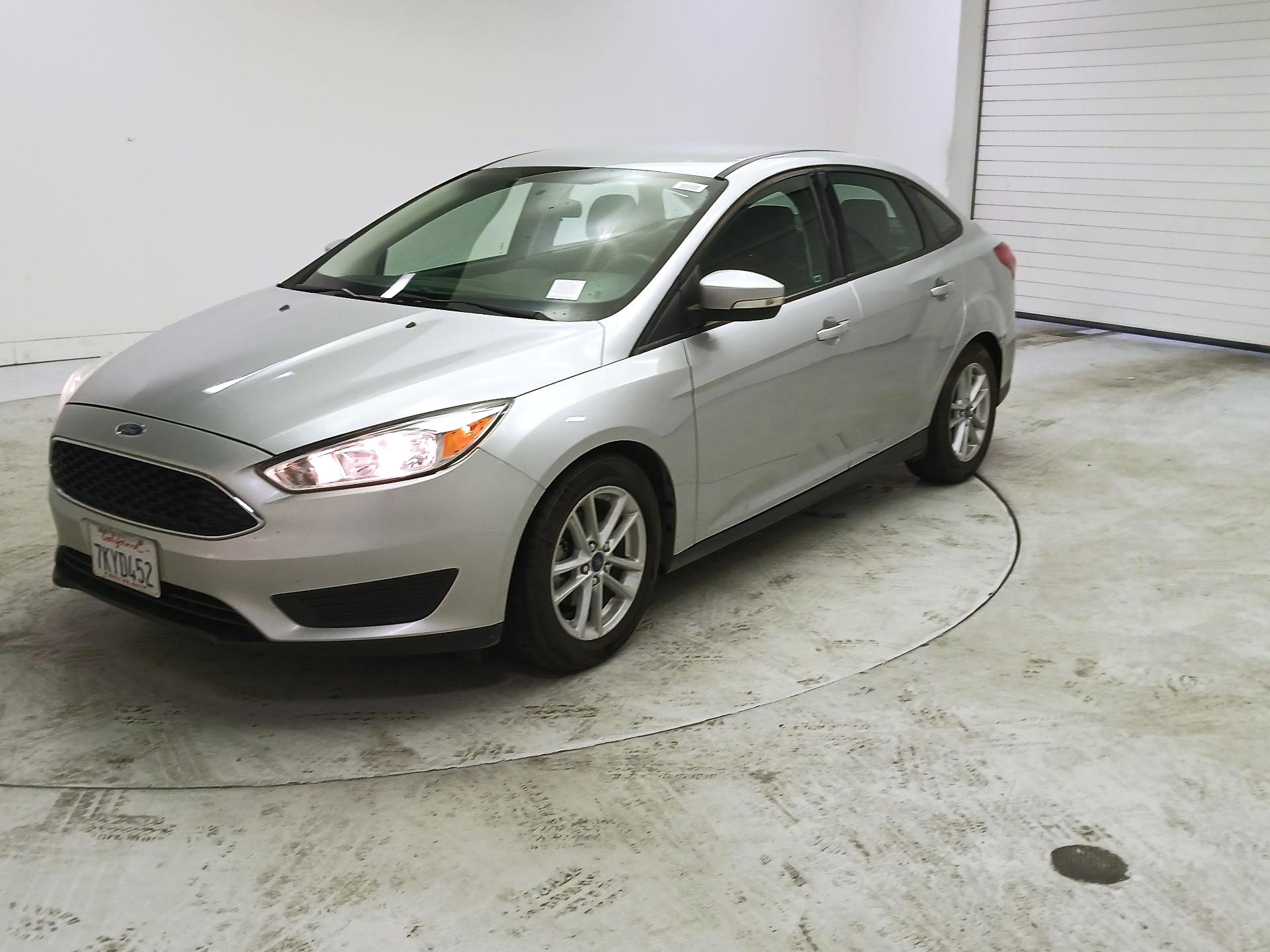 Thumbnail: 2015 Ford Focus - 3