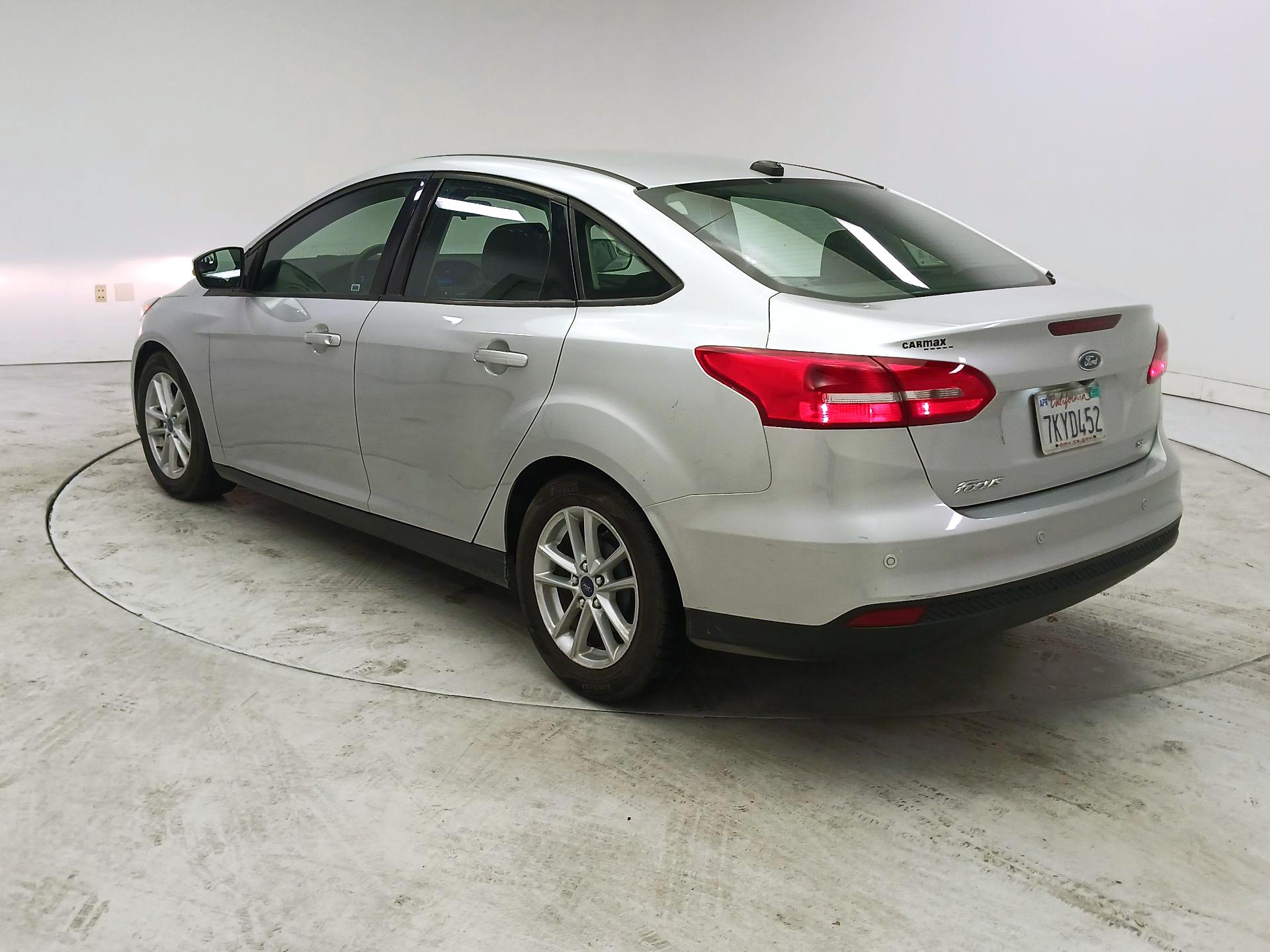Thumbnail: 2015 Ford Focus - 7