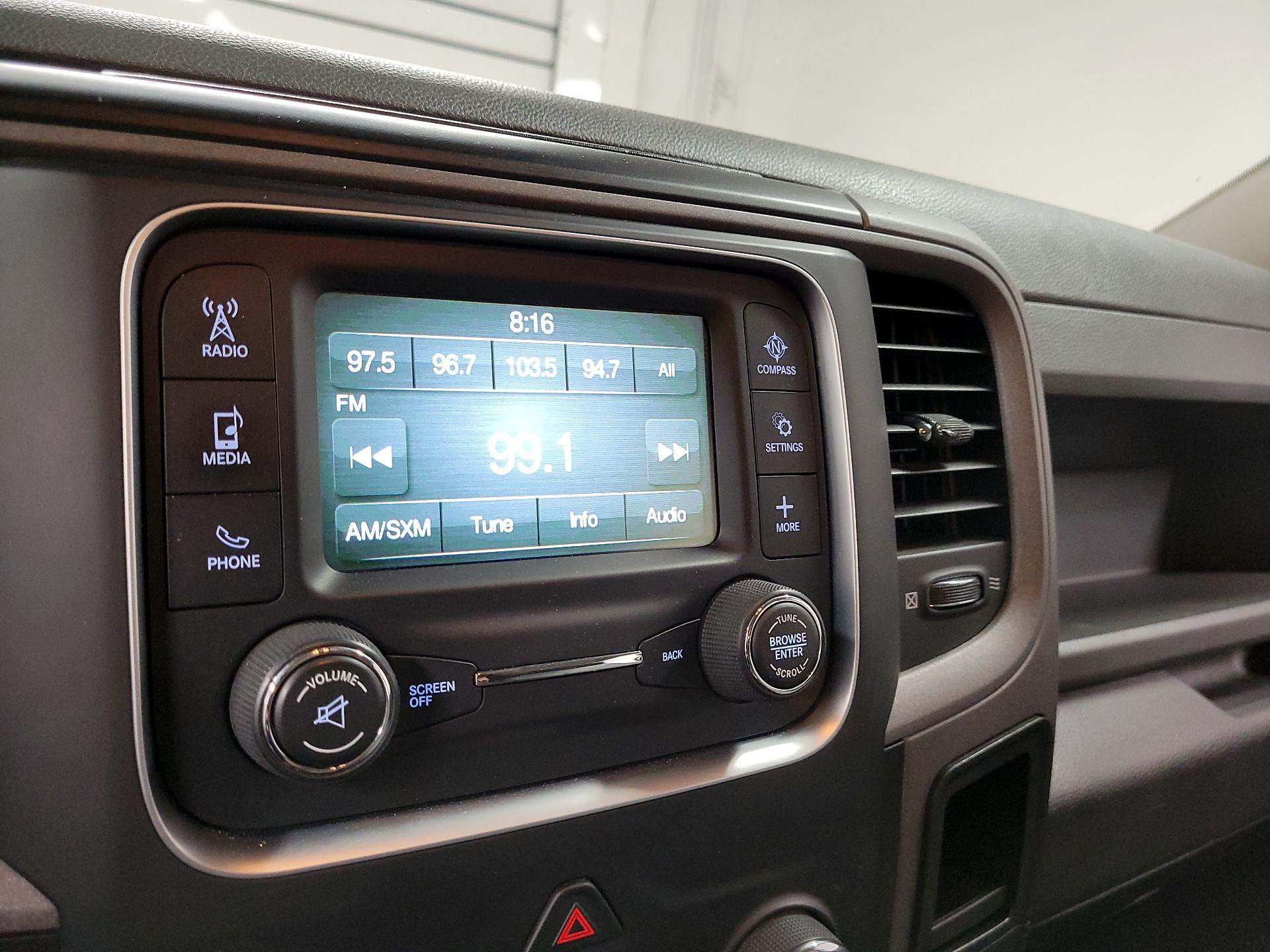Thumbnail: 2019 RAM 1500 Classic - 12