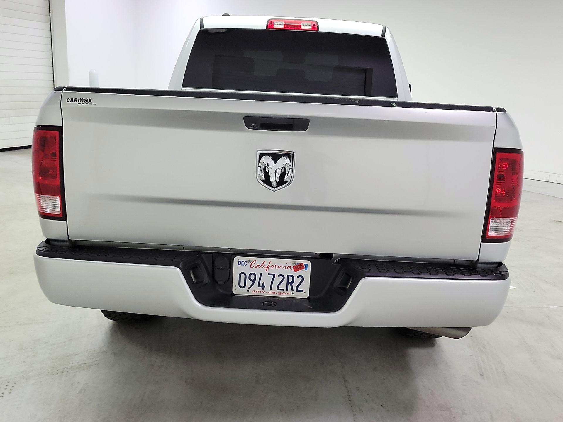 Thumbnail: 2019 RAM 1500 Classic - 6
