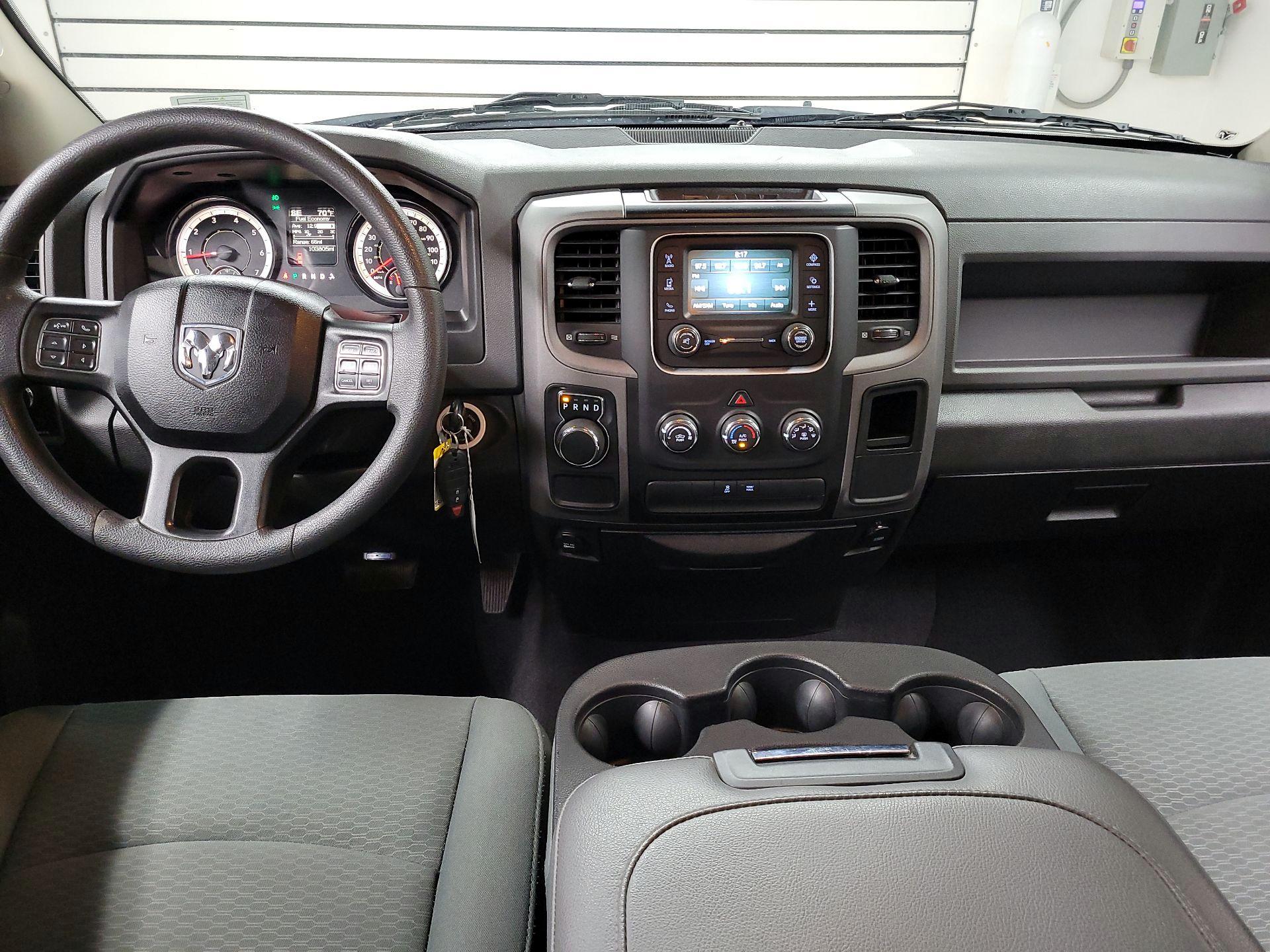 Thumbnail: 2019 RAM 1500 Classic - 8